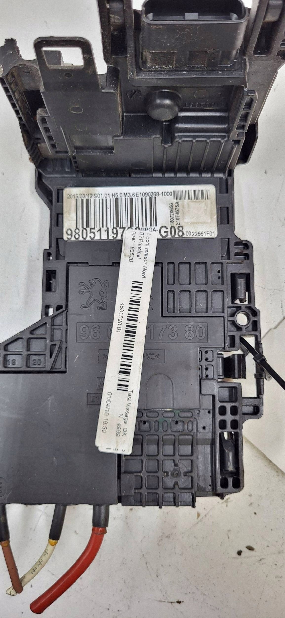 Peugeot 508 Batterispänningsregulator OEM 9805119780 image 8