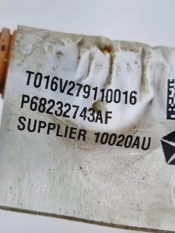 Câble de charge EV OEM P68232743AF pour Chrysler Pacifica image 4