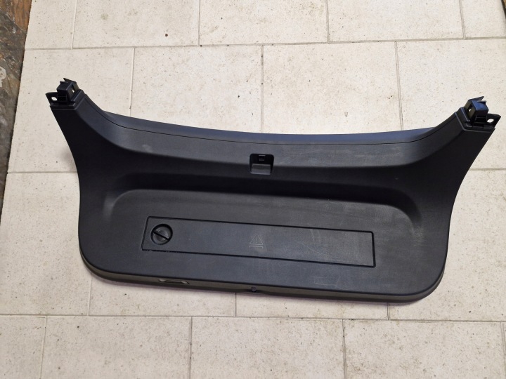 BMW i4 g26 takakannen verhoilu 7487589