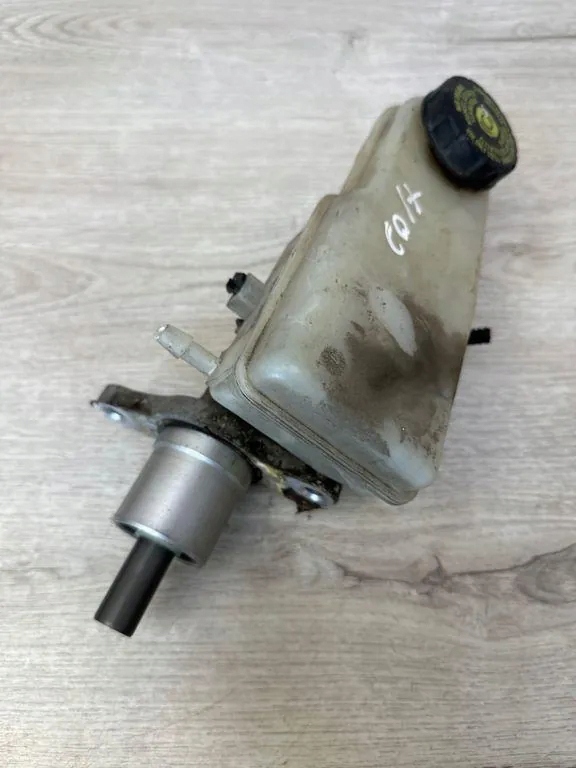 Jarru sylinteri Mitsubishi OE OEM 32067272D