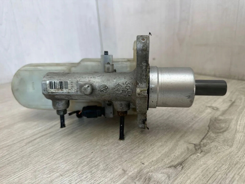 Remcilinder Mitsubishi OE OEM 32067272D image 5
