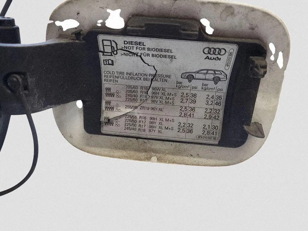 Tanklock OEM 4F0010395 för Audi A6 2.0L Diesel image 2