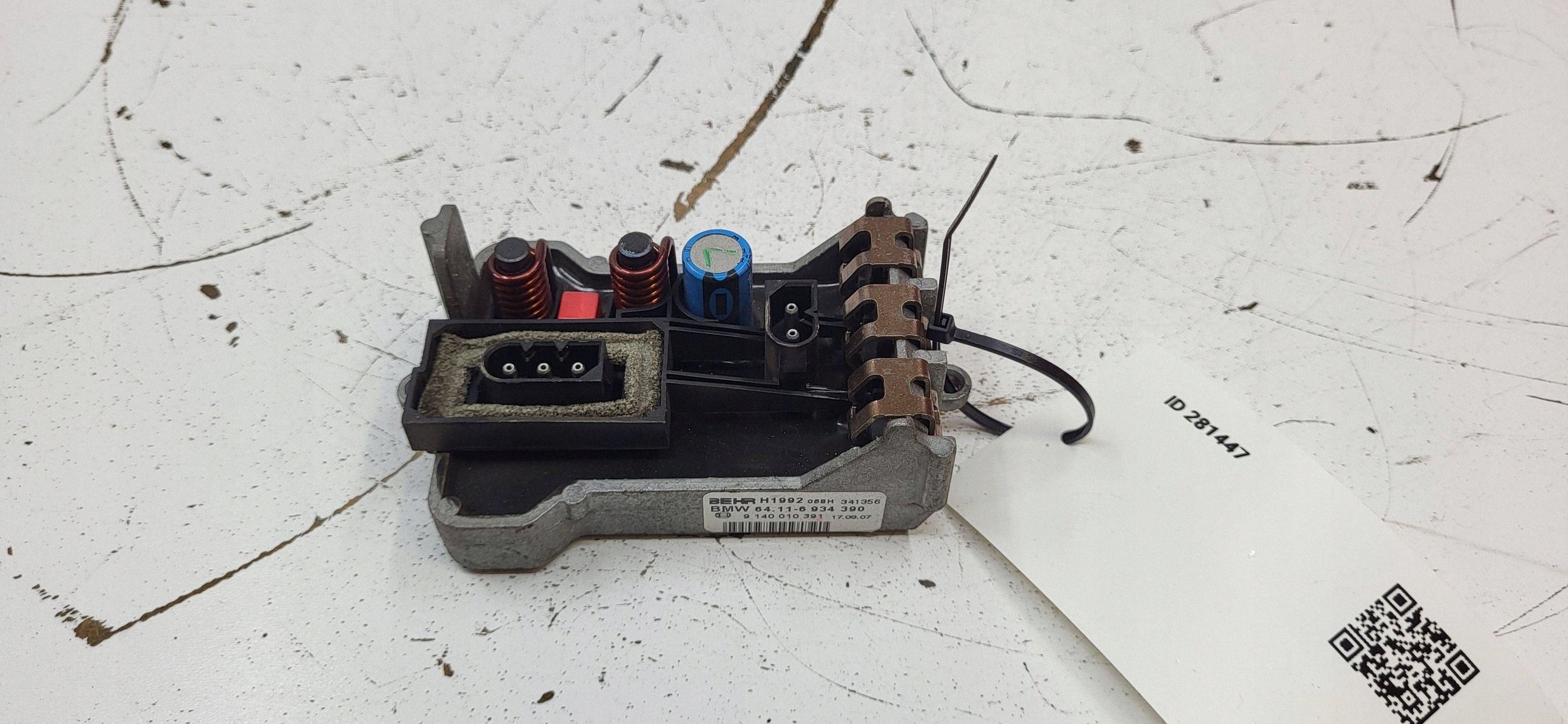 BMW Lämmityspuhaltimen rele OEM 6934390 7-sarja