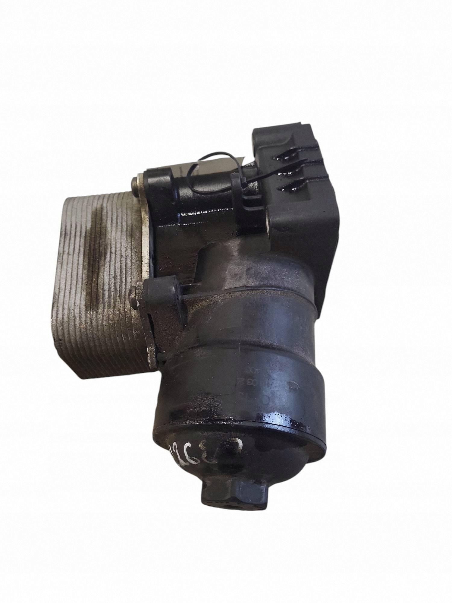 Ölfilter-Halterung Skoda OE OEM 03L117021B image 4