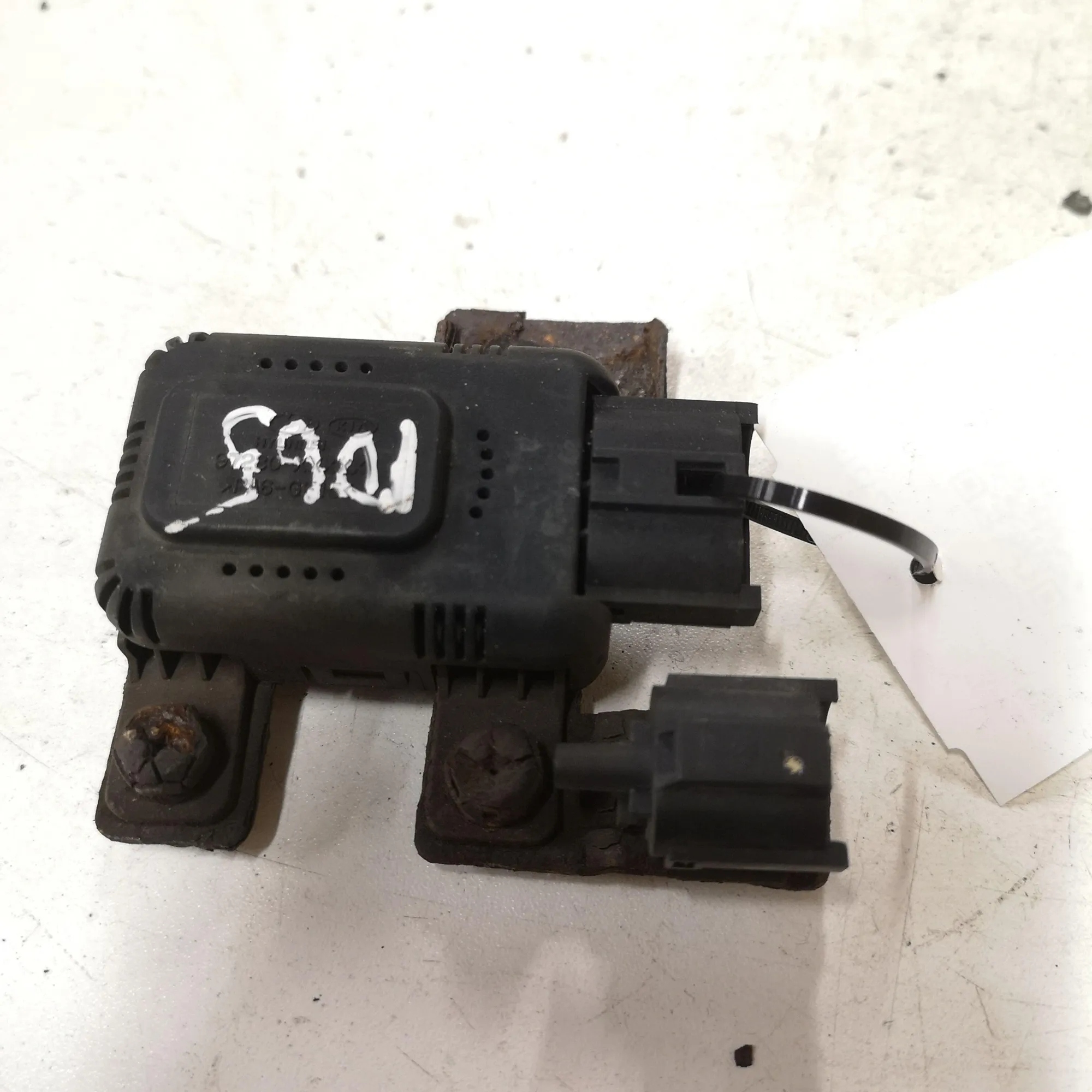 OEM 97280XXXXX Coolant Temp Sensor - Used image 2