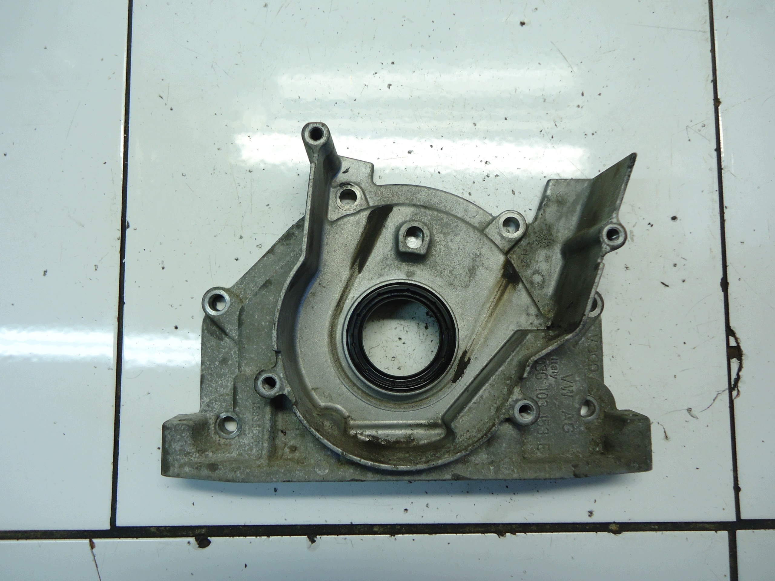 Akselitiiviste Kotelo OEM 03G103153E Audi VW