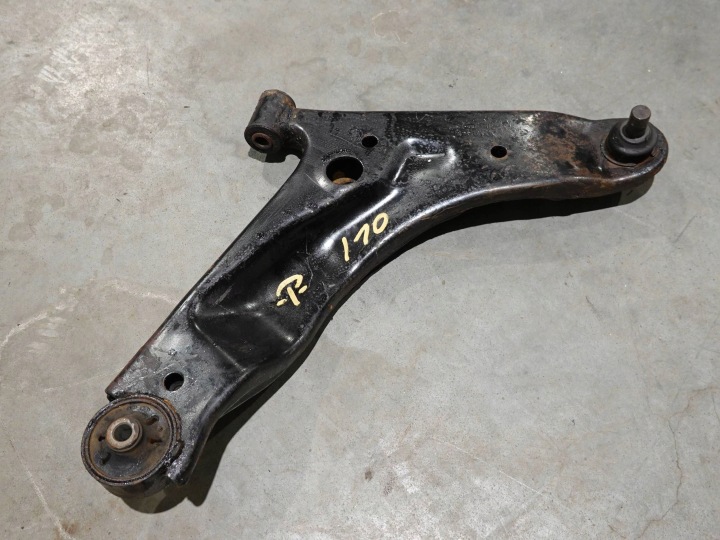 HYUNDAI I10 I 07-12 ETUVARSI OIKEA ALKUP.