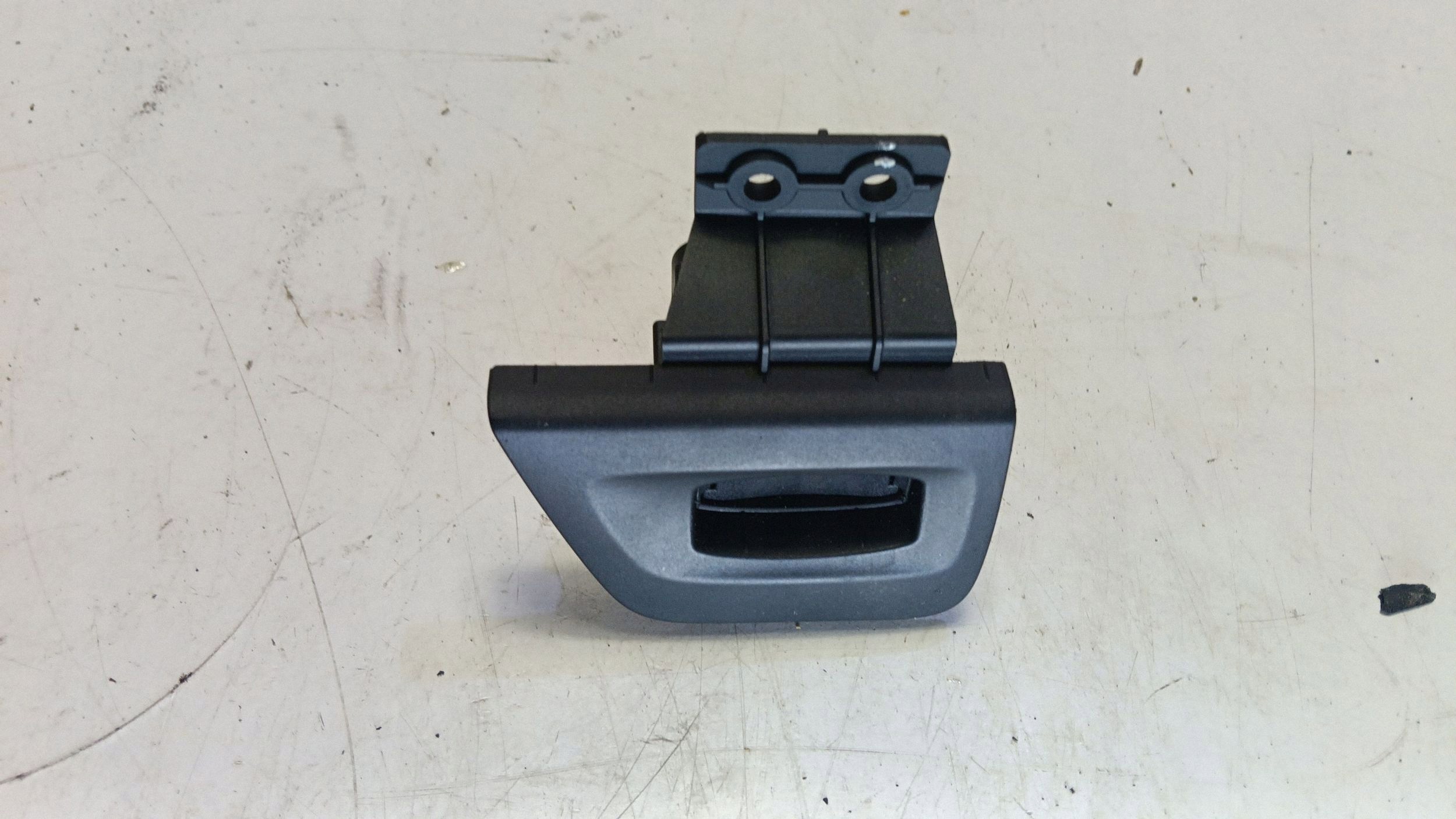 BMW käynnistyskytkin OEM 695471813 1-sarja E87