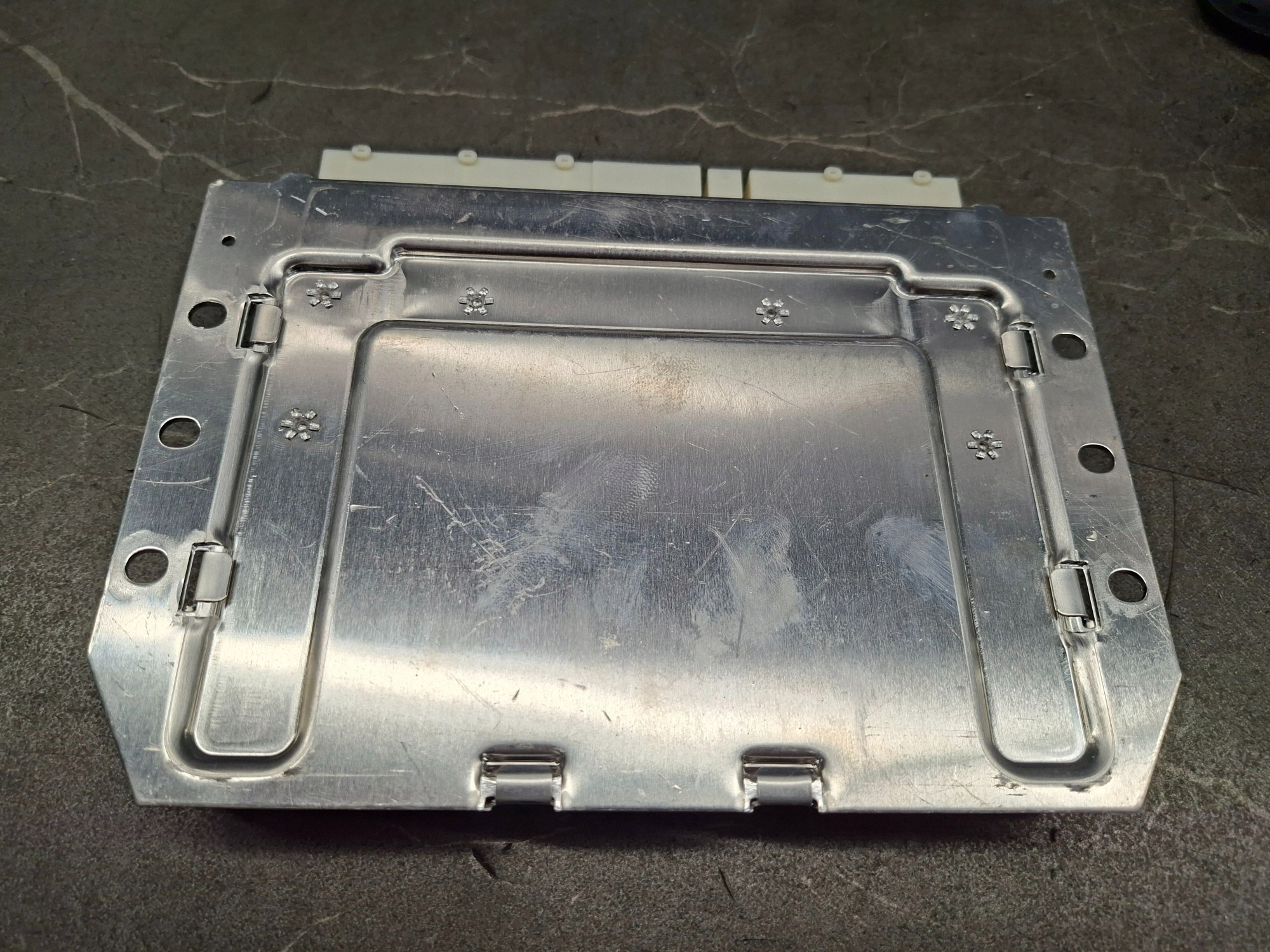 Module suspension air Porsche Macan OEM 95B907553T image 4