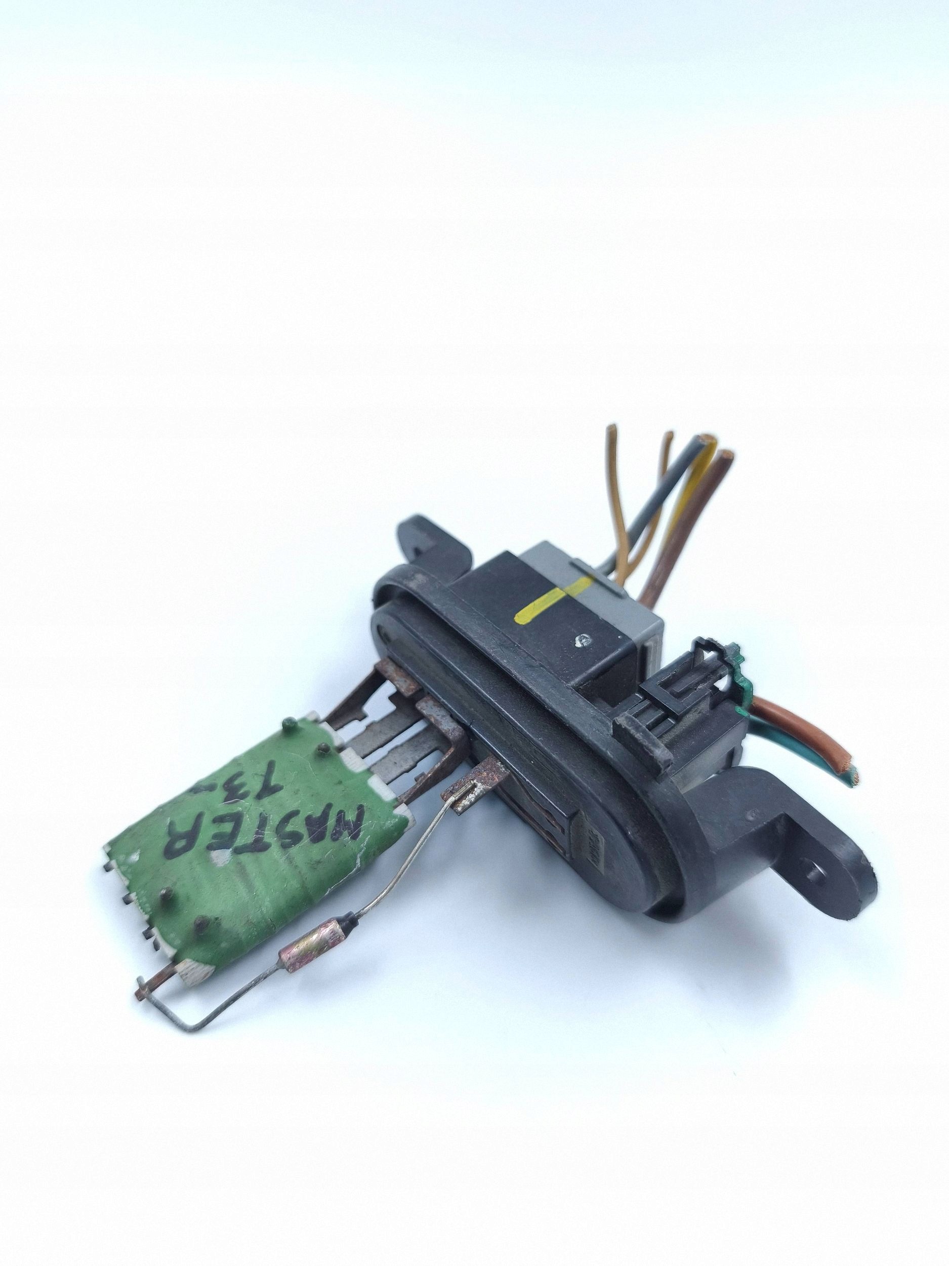 Lämmityspuhaltimen rele OEM A51004200 Mercedes-Benz image 3