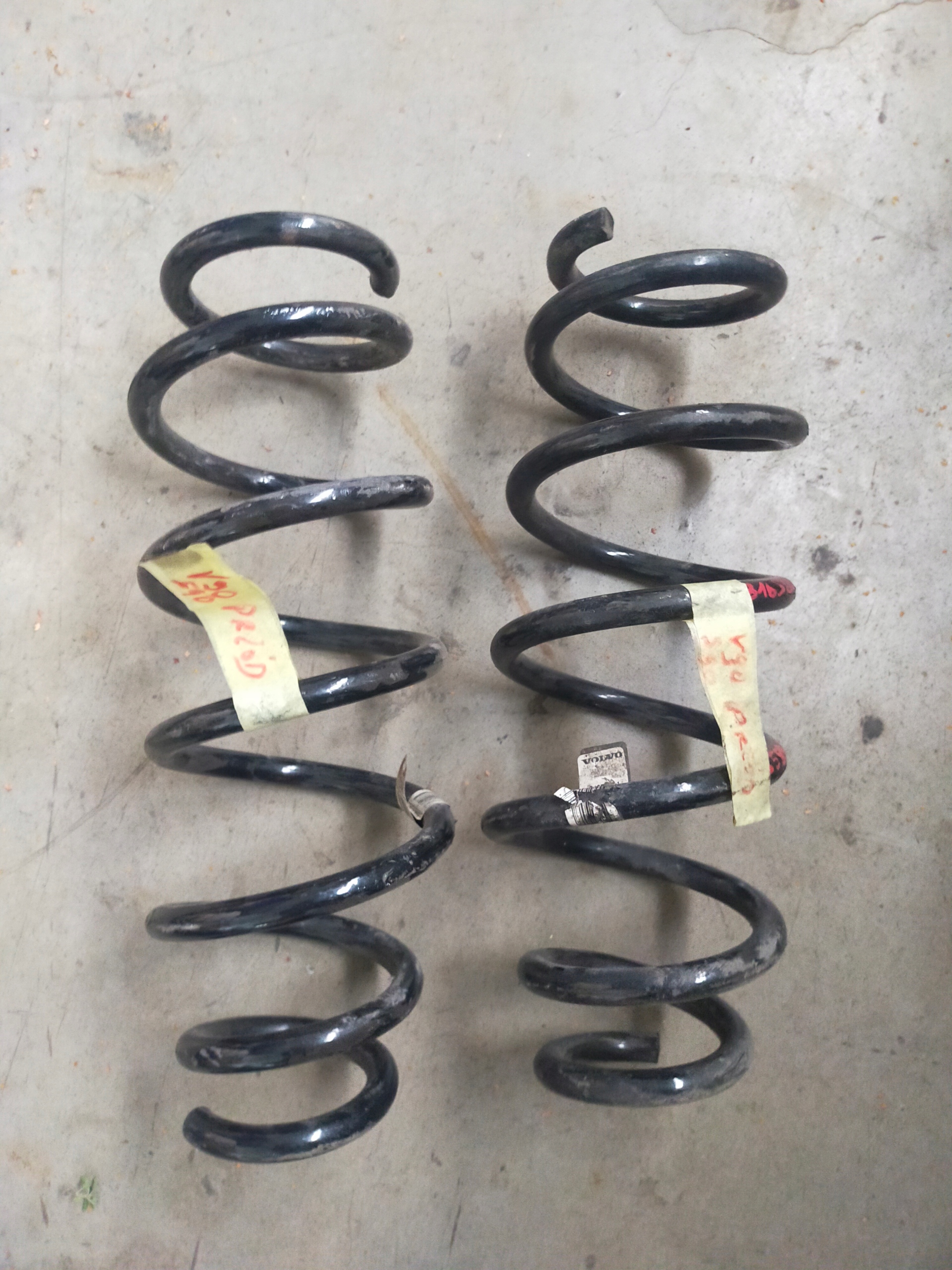 Volvo S90/V90 CC Demperveer OEM 31658914 image 2