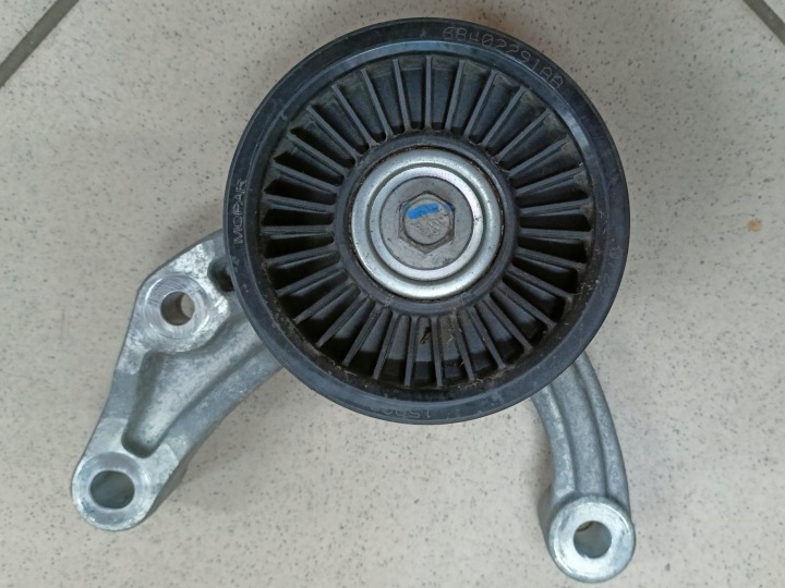 Kiinnike apupyörän pidike Jeep Wrangler JL 2.0L PHEV 4XE