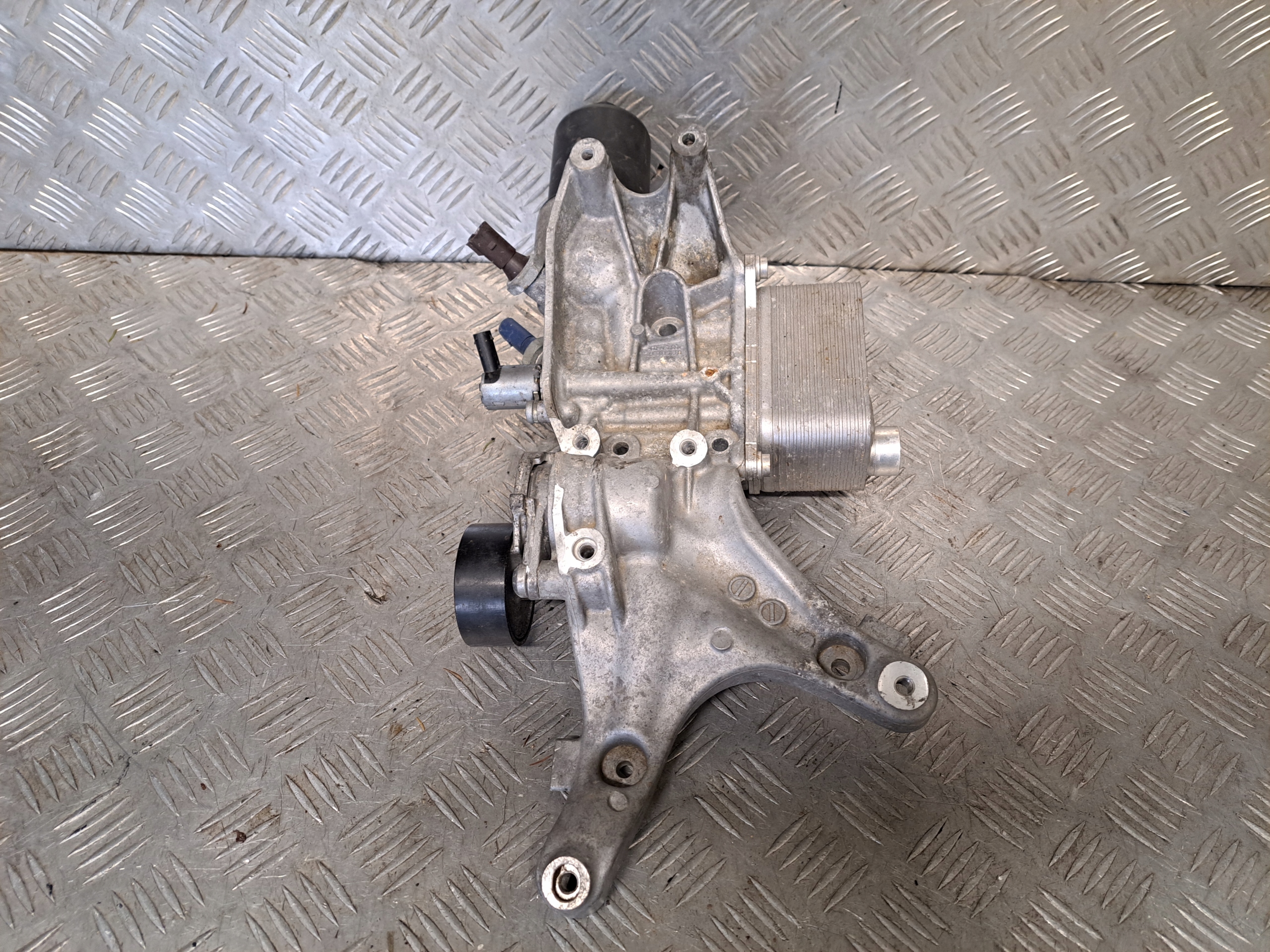 Öljynsuodinkotelo Cupra Leon OEM 06L903143D image 3