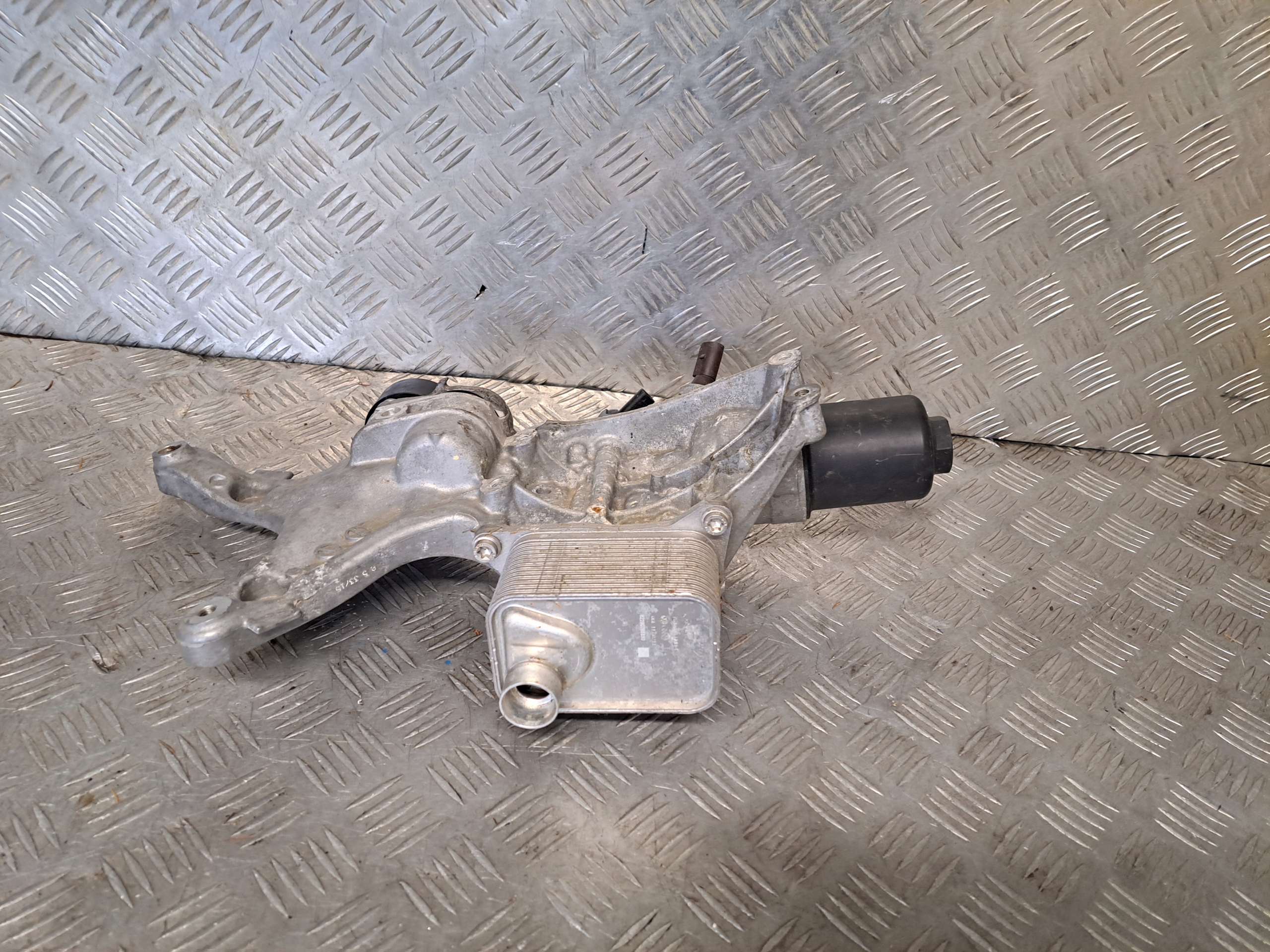 Öljynsuodinkotelo Cupra Leon OEM 06L903143D image 5
