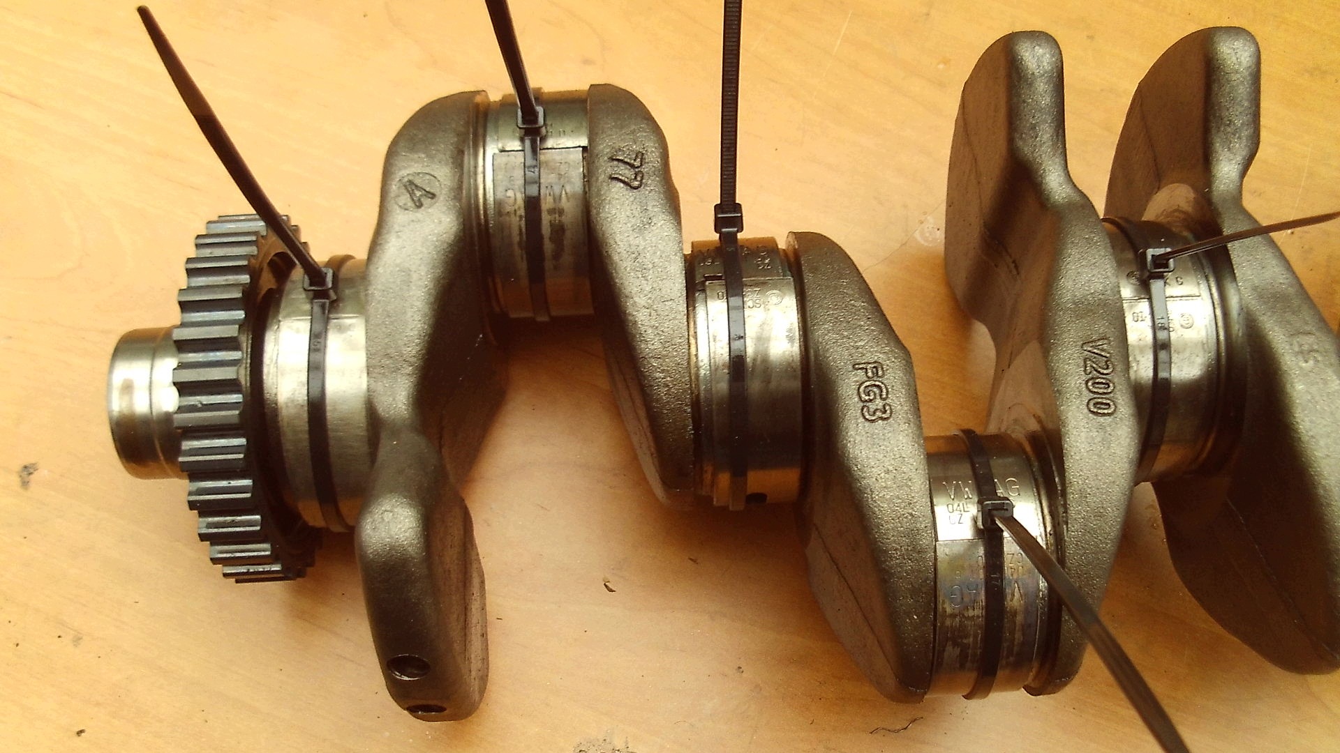 Bomba de óleo OEM 04L145208AE & roda para 2.0 TDI image 9