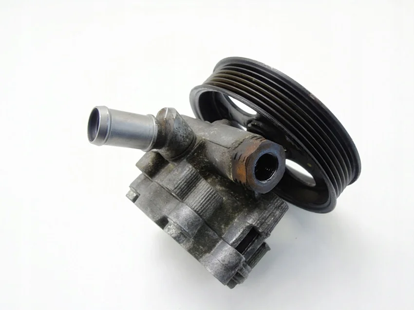 Ohjaustehostimen pumppu Opel 2.0 CDTI image 3