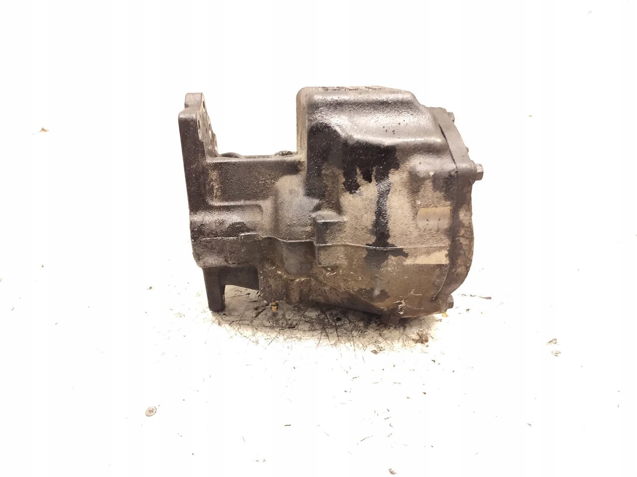 Transfer Case OEM 7527113700 for Volvo - Used image 3