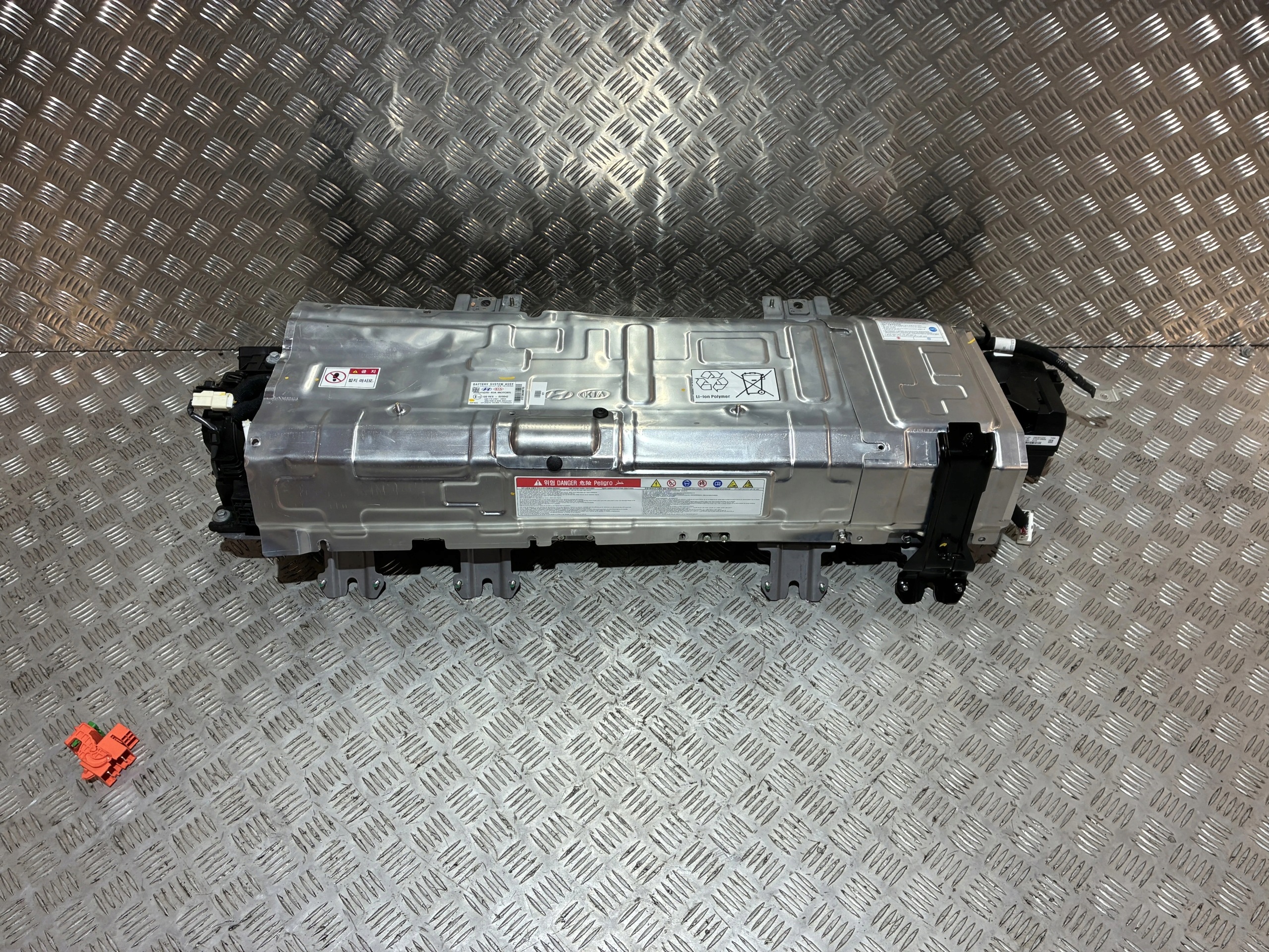 Bateria híbrida Hyundai Kona OEM 37501-CM020 image 2