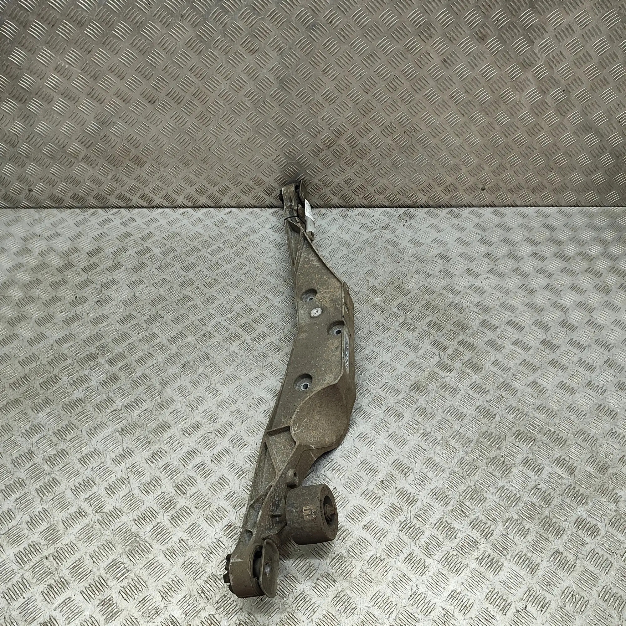 BMW X1 Traverse Différentiel Arrière OEM 6858474 image 4