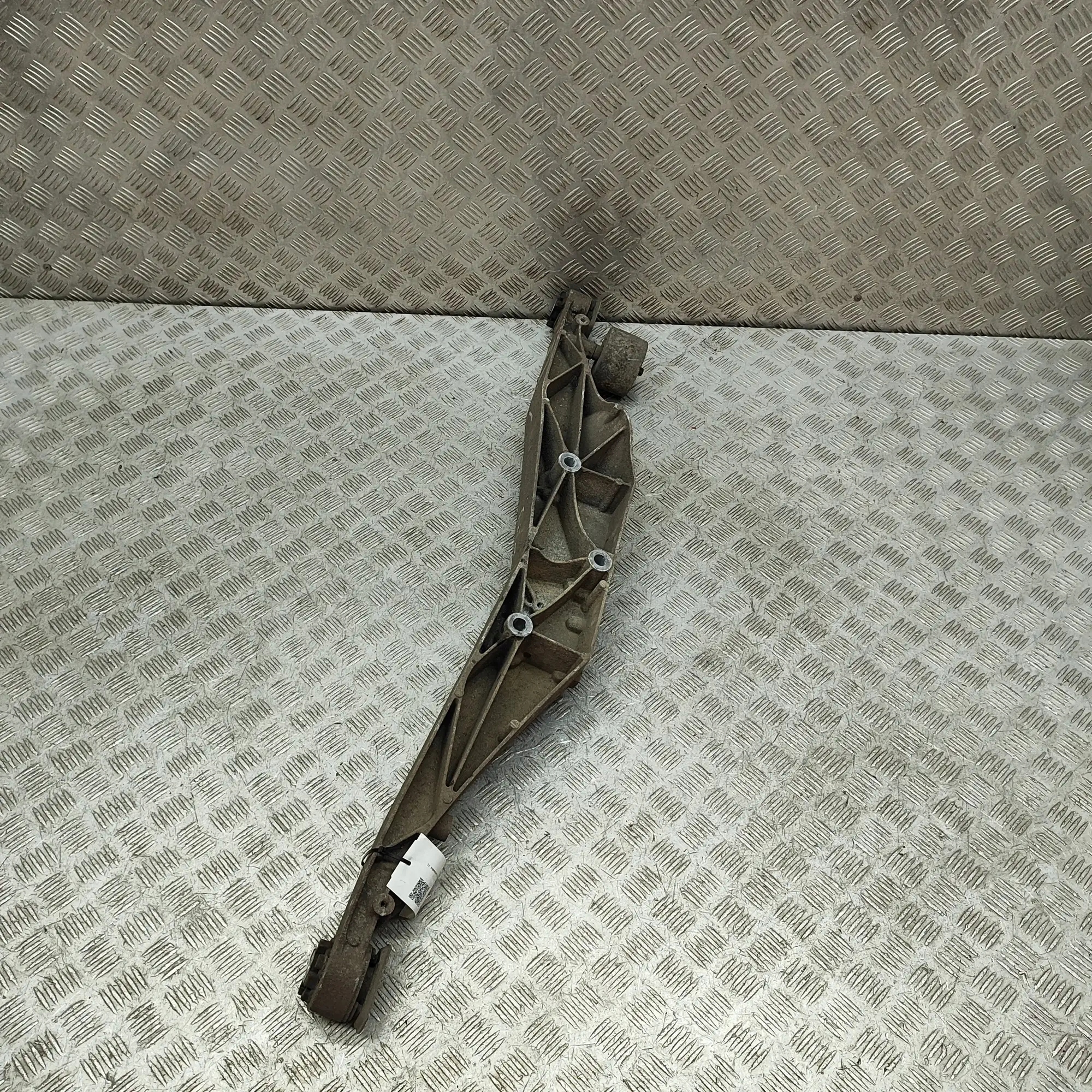 BMW X1 Traverse Différentiel Arrière OEM 6858474 image 5