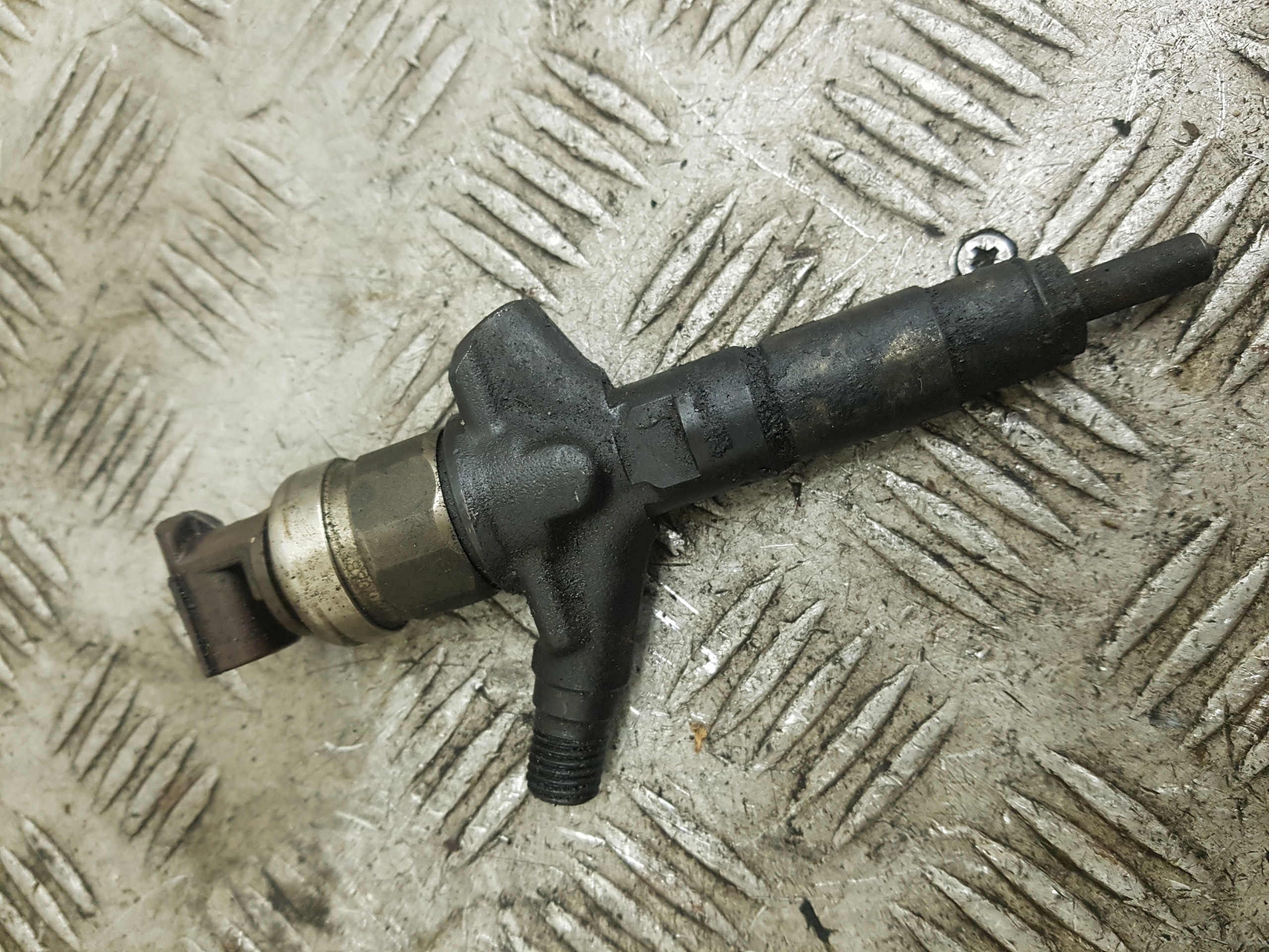 Suutin OEM 16613AA030 Subaru Outback 2.0 D:lle image 2
