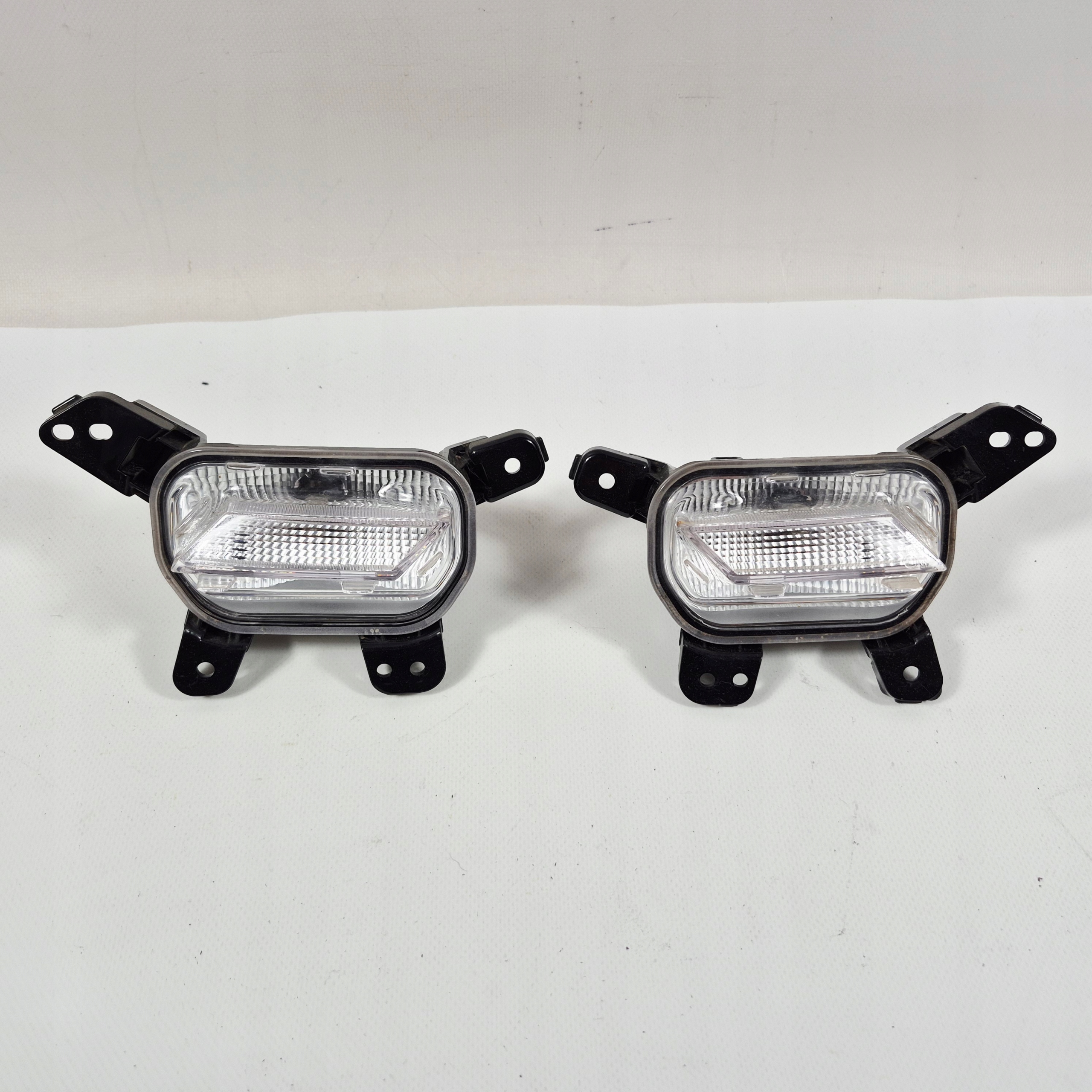 Kia Ceed III 2022+ Lanterna Traseira Set OEM 924A3J7500 image 2