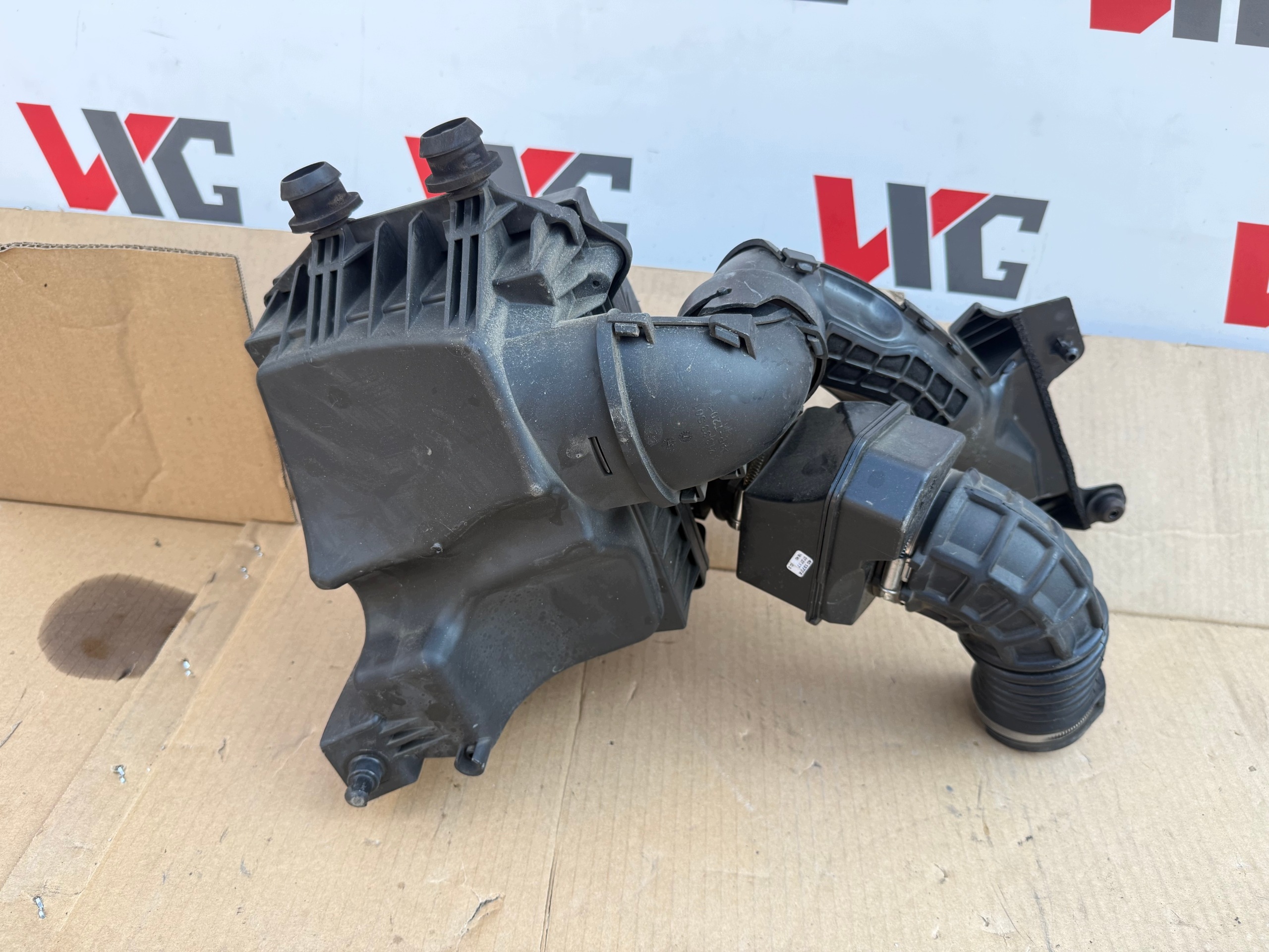 Luftfilterhus Opel Mokka A 1.5 cdti OEM 13490988 image 6