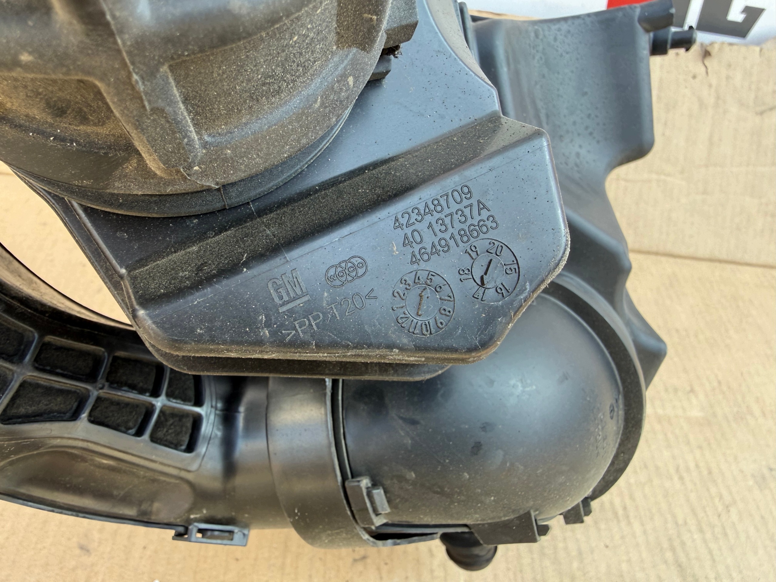 Luftfilterhus Opel Mokka A 1.5 cdti OEM 13490988 image 7