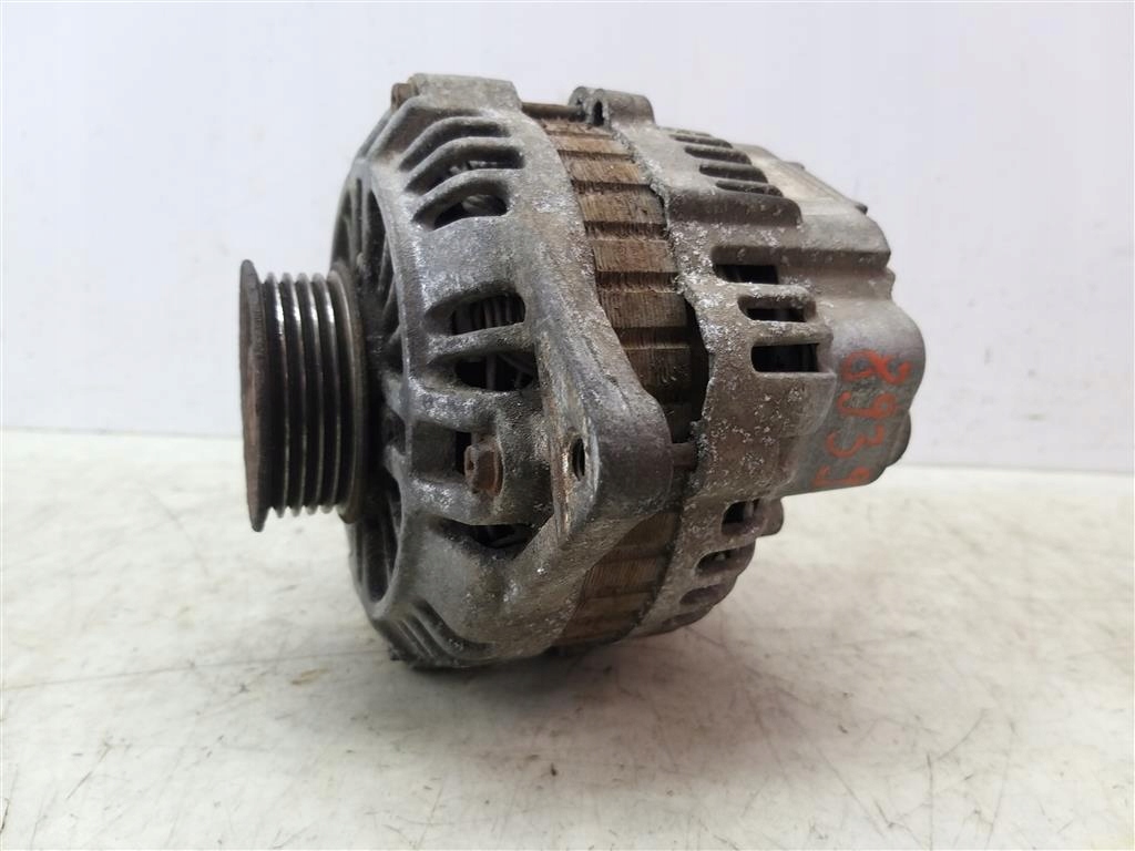 Mitsubishi Galant VIII 2.4 GDI dynamo MD358421 image 5