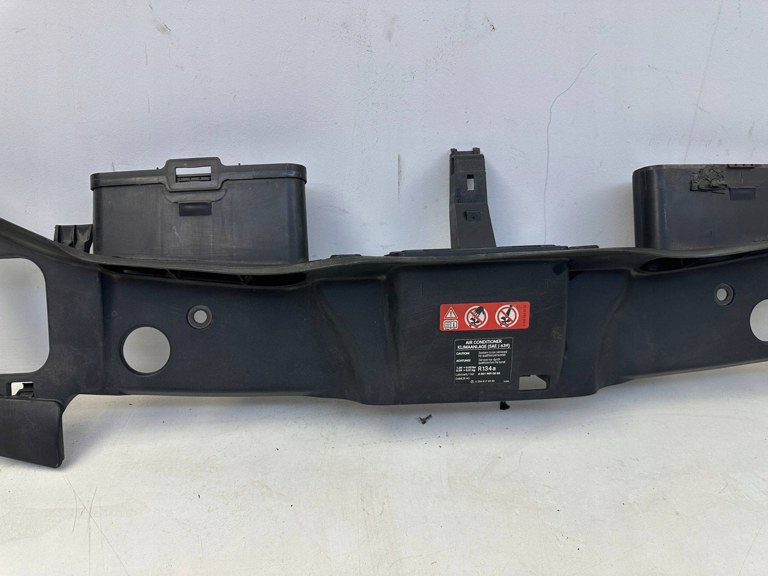 Mercedes-Benz etuhihnakansi OEM A2185000755 image 3
