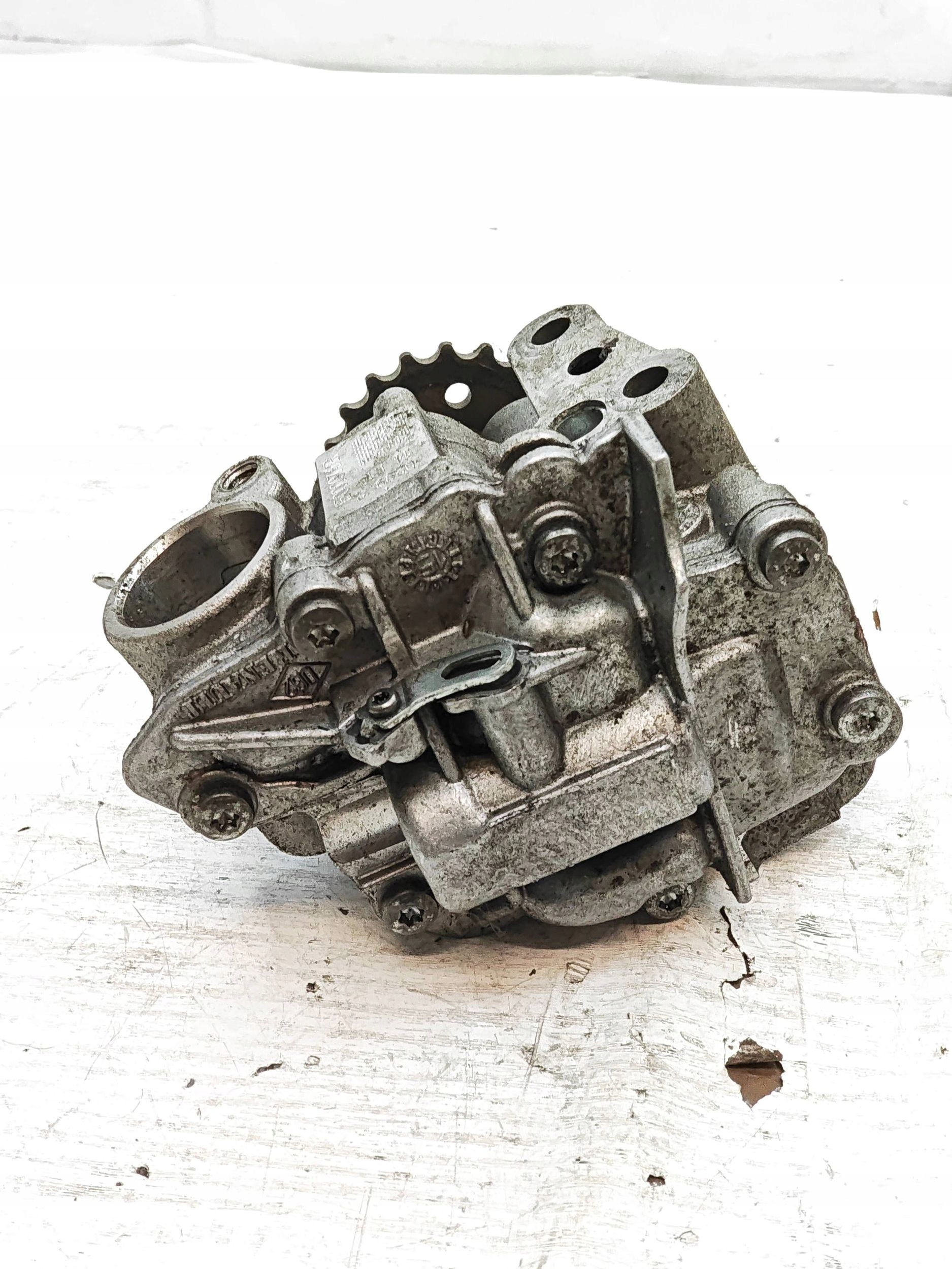 Öljypumppu OEM 150009761R Renault Master III 2.3DCI
