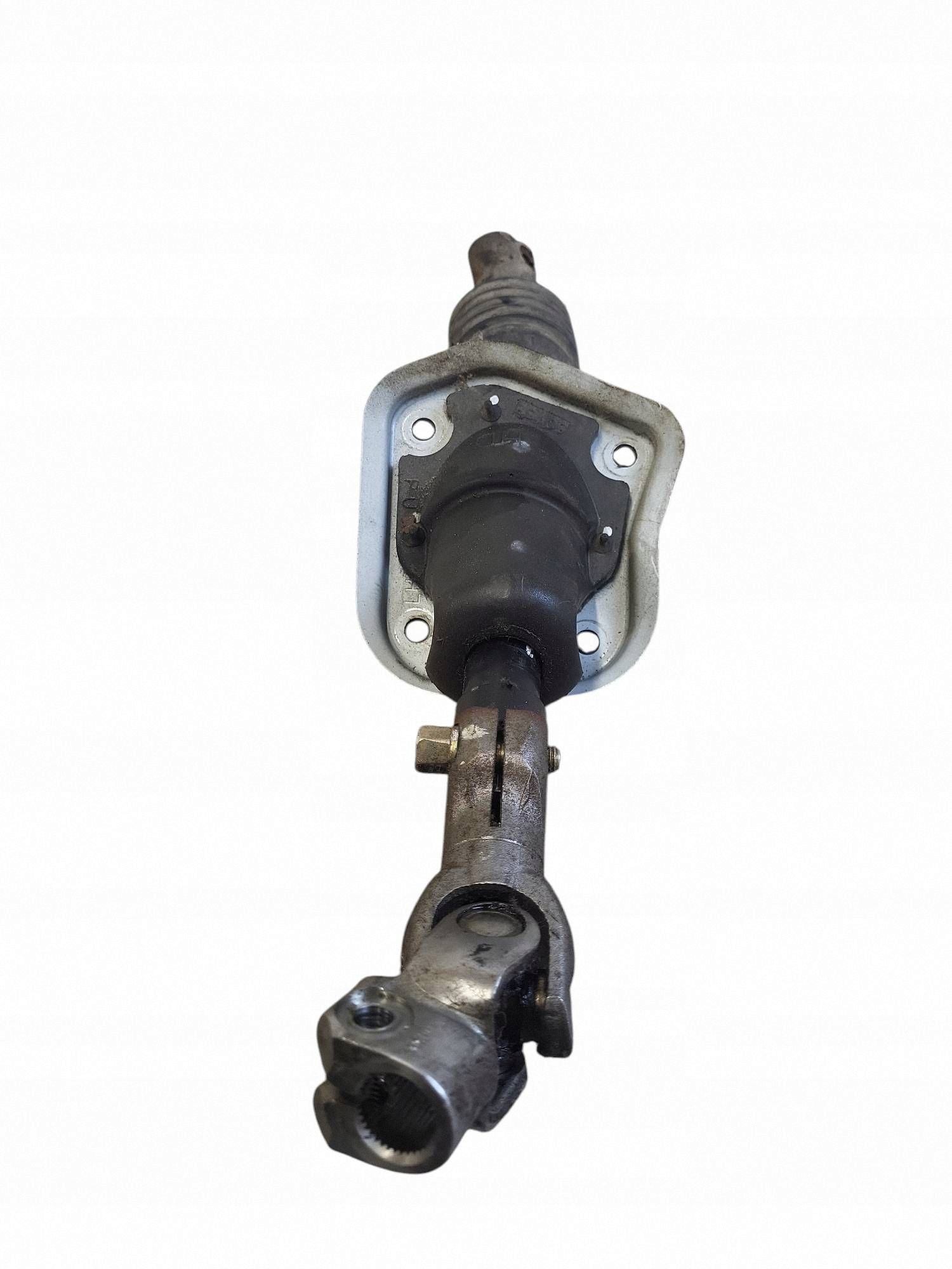 Ohjauspylvään risti OEM JUT235562 Hyundai Santa Fe:lle