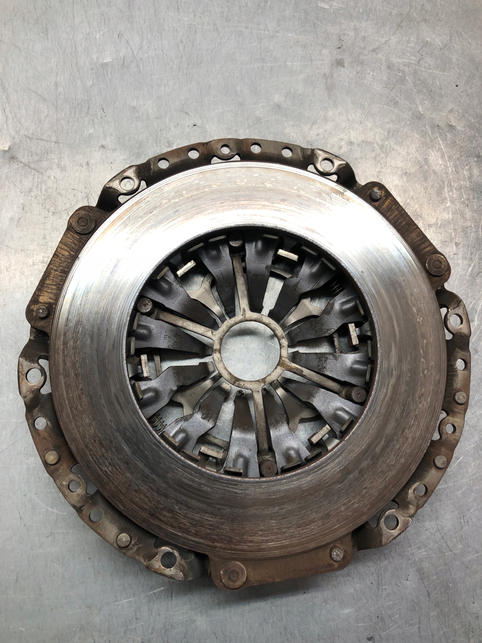 A4 B9 2.0 TDI DEU KAKSIMASSA 6 VAIHDE 0CS141026B 0CS105266F