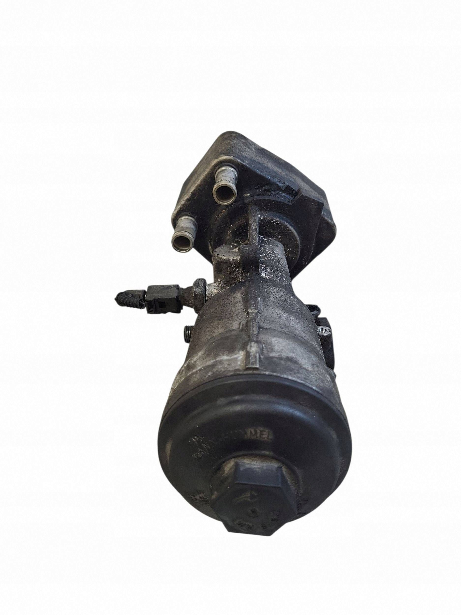 Öljynsuodattimen pohja OEM 6740273403 VW Passat B6