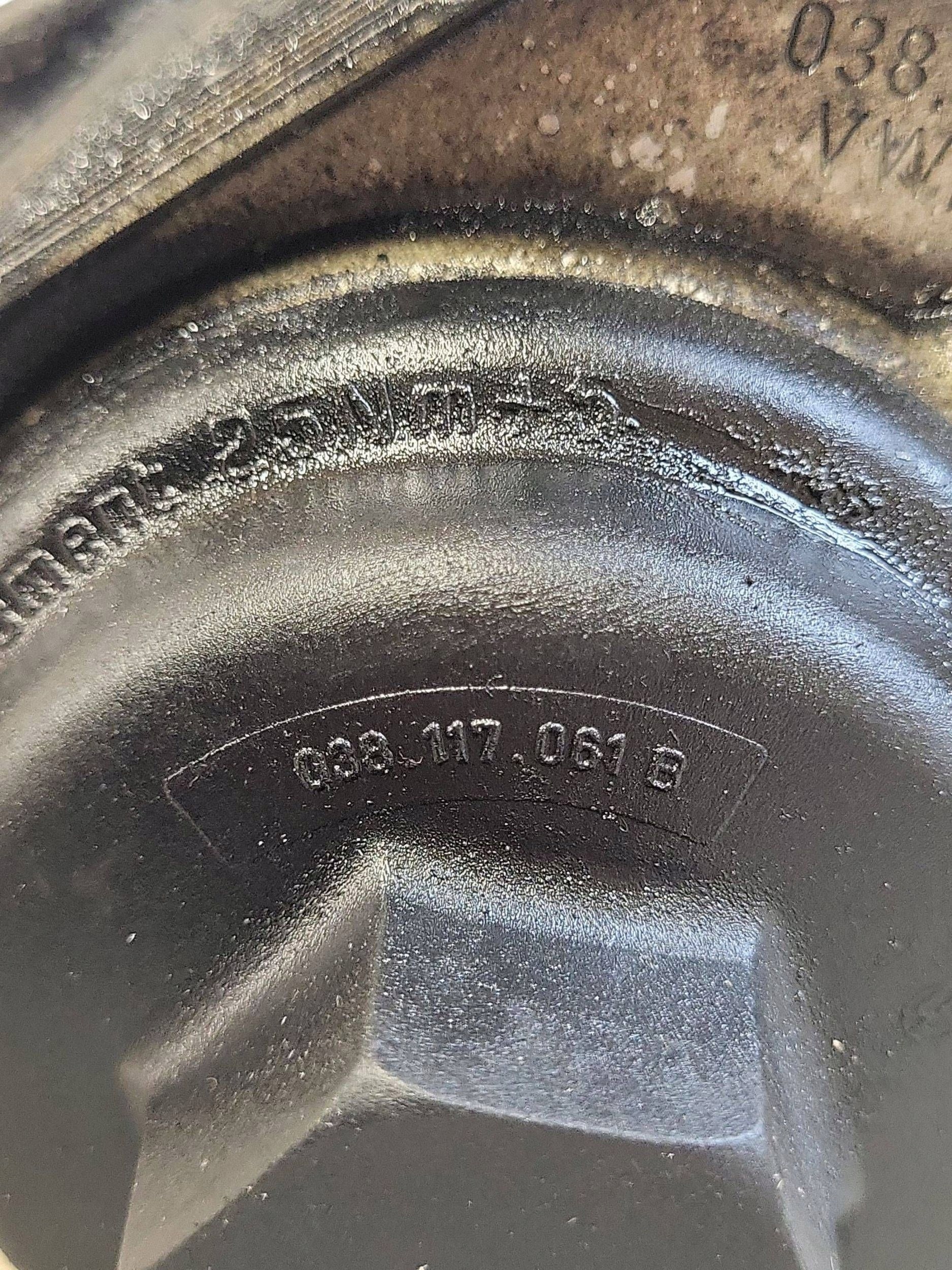 Oljefilterfäste OEM 6740273403 för VW Passat B6 image 8