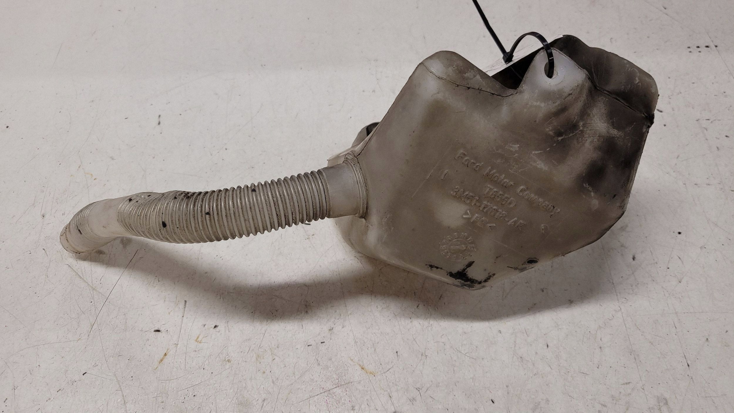 Scheibenwaschrohr Citroen C5 OEM 3M5117618AE image 2