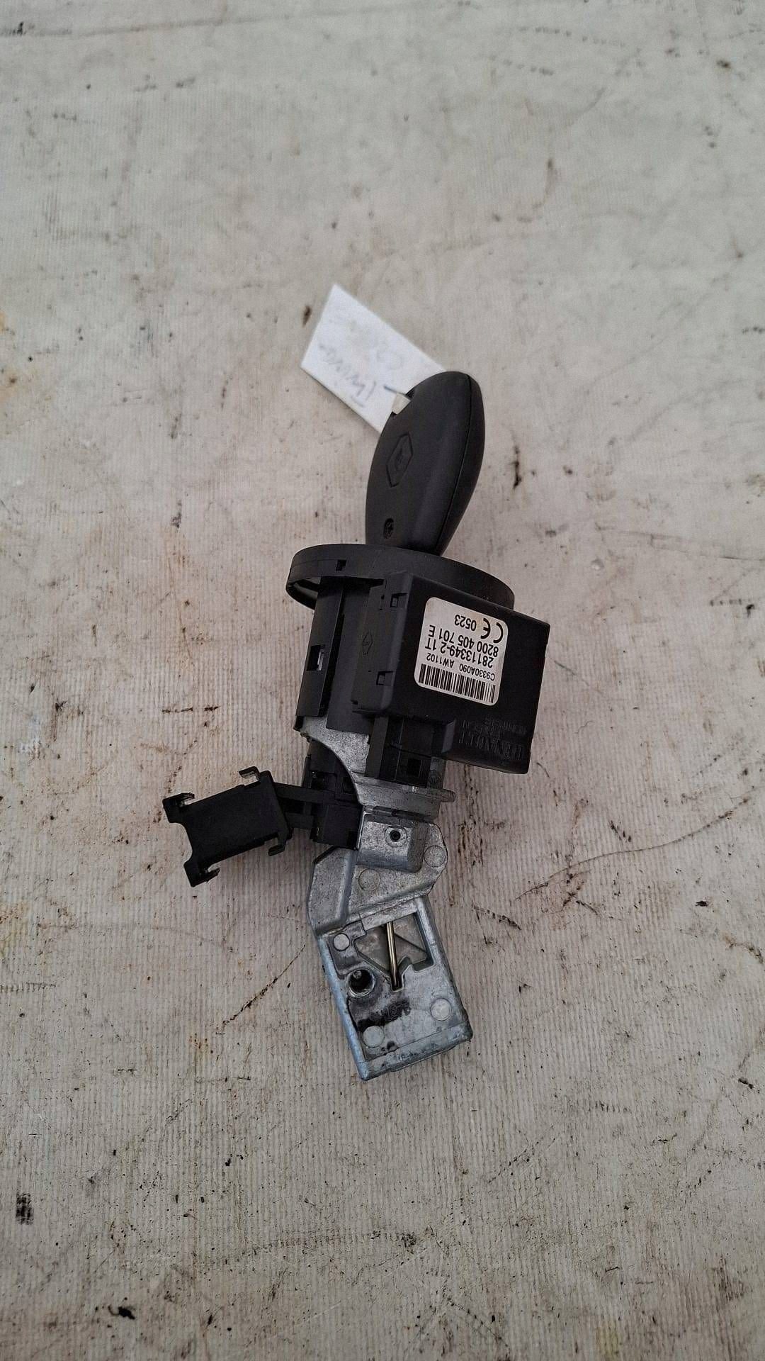 Interruptor de ignição OEM 8200405701E Renault Master III image 2