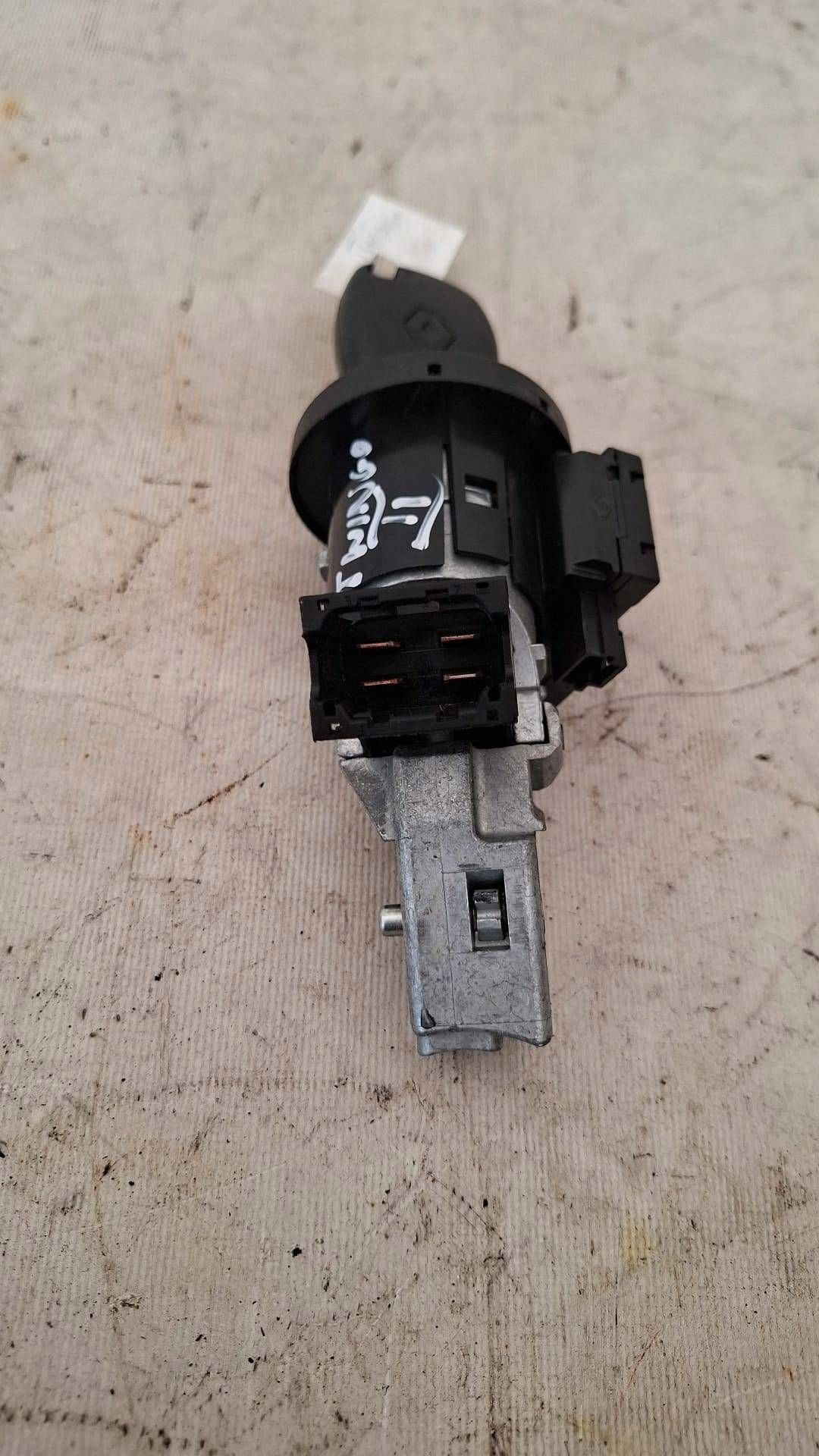 Interruptor de ignição OEM 8200405701E Renault Master III image 4