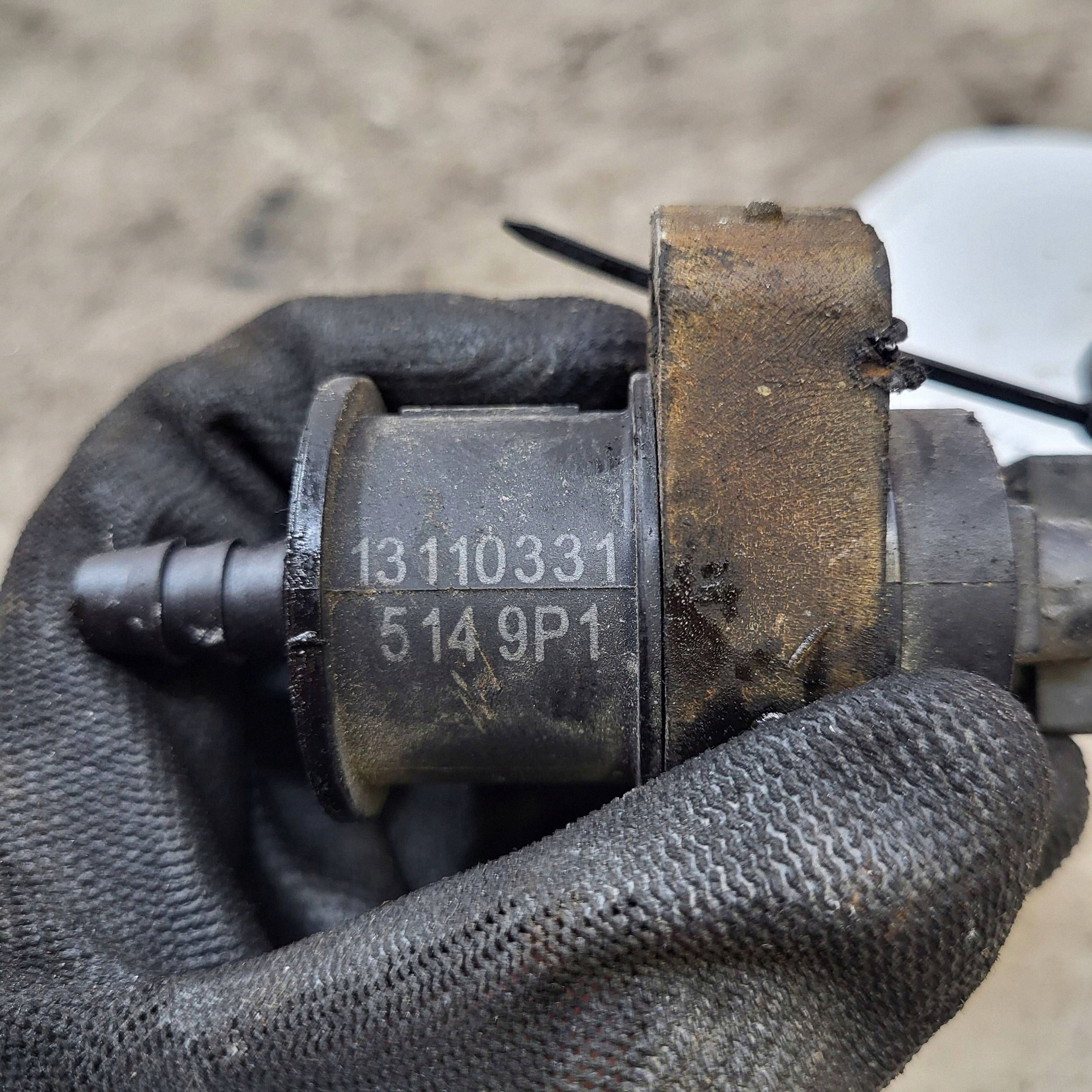 Électrovanne OEM 13110331 pour Opel Astra J GTC image 4
