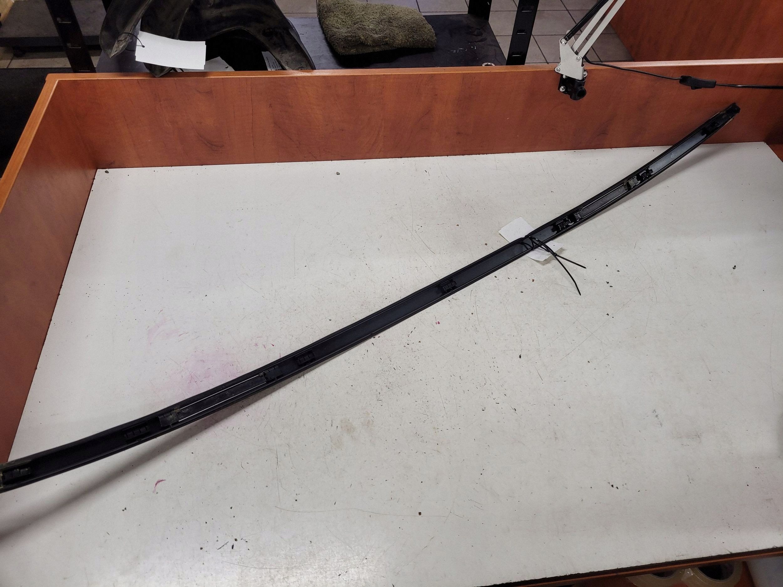Kattolista vasen OEM JUT72690 BMW 3 E90 E91 image 5