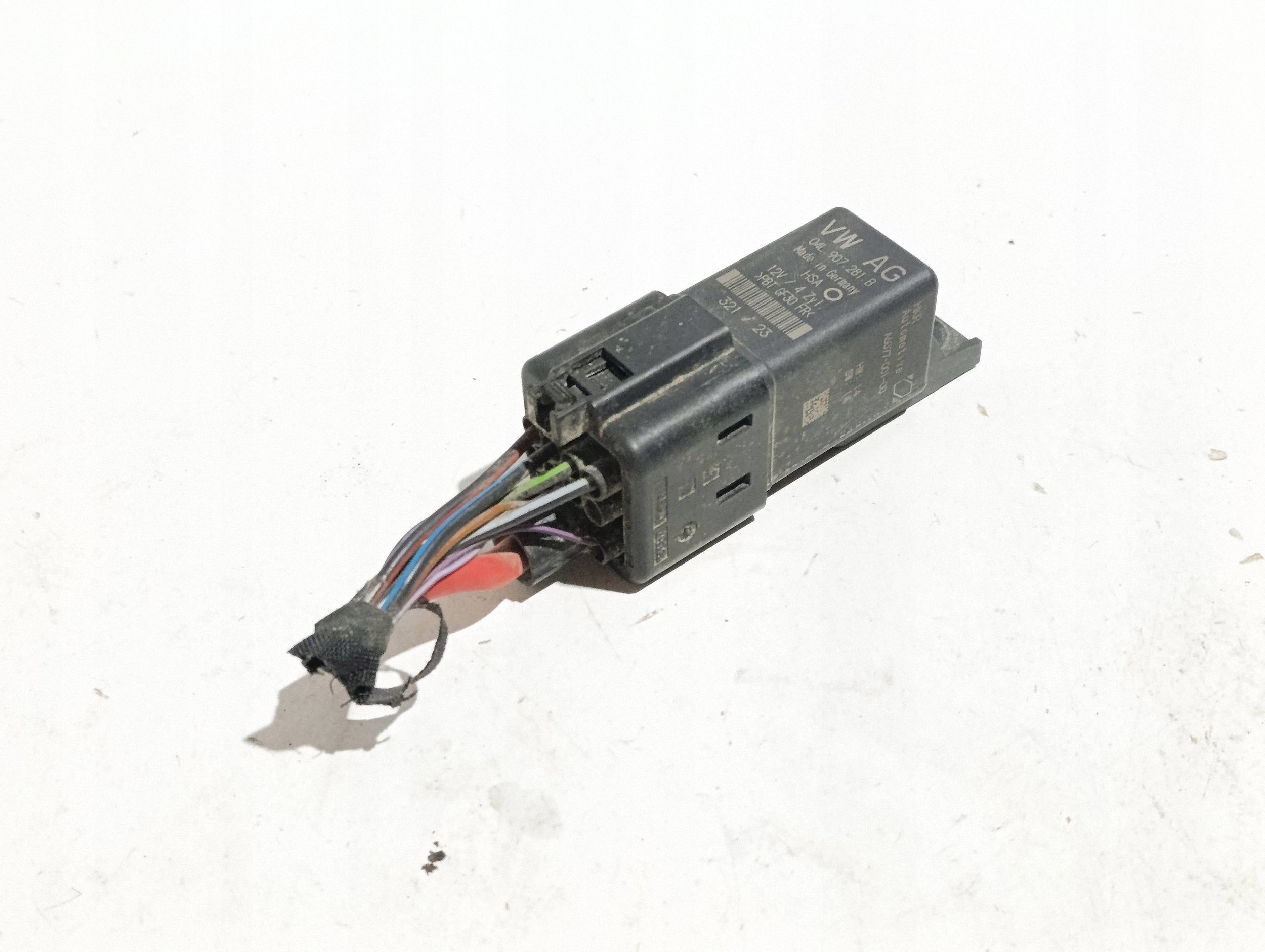 Bougie de préchauffage VW OEM 04L907281B Crafter image 2