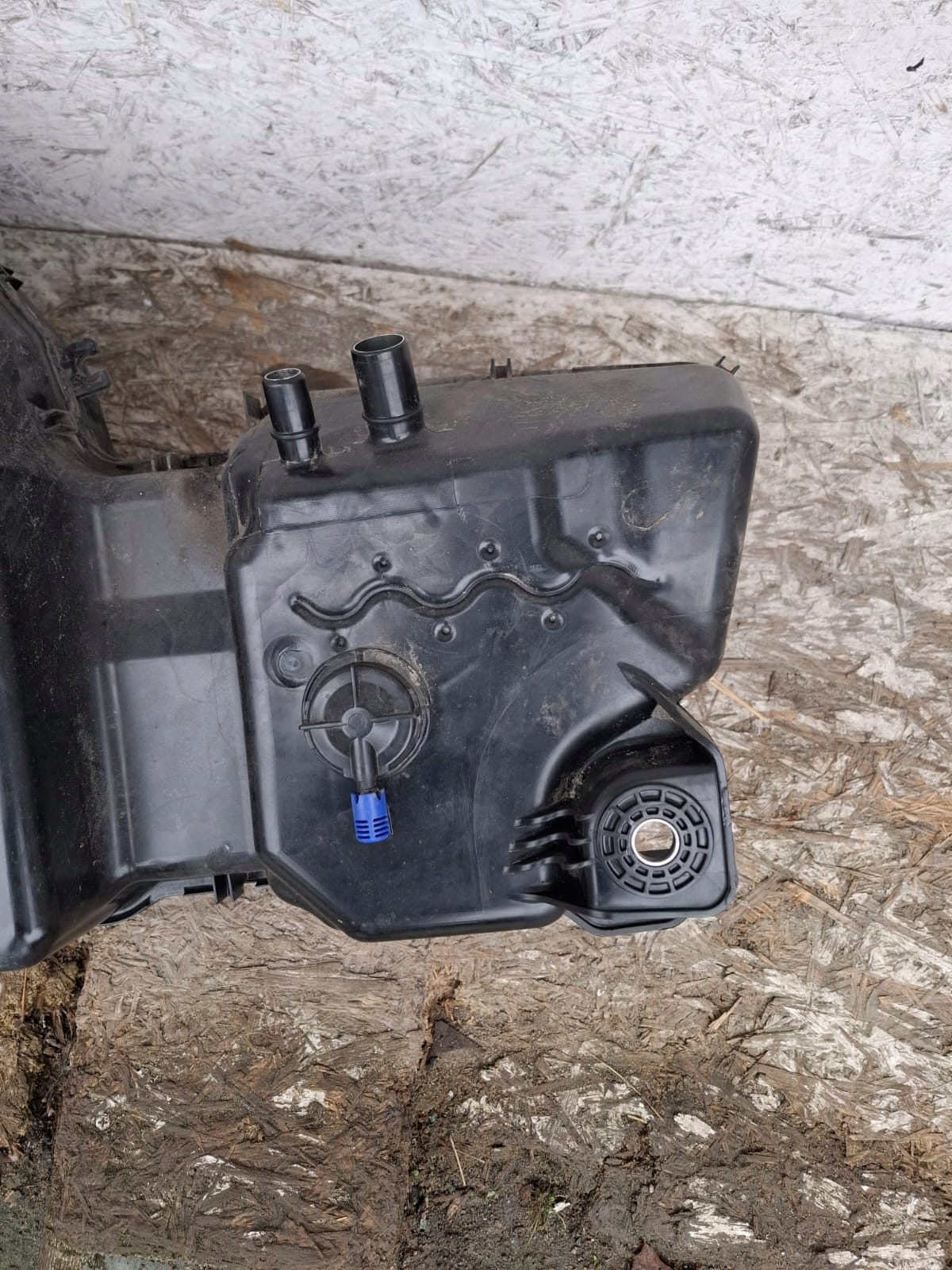 AdBlue-Tank OEM 5QF131877 für VW Tiguan II Skoda Kodiaq image 7