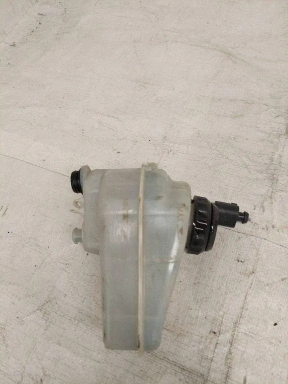 Skoda OE 1K2611301C Jarrujäämäastia