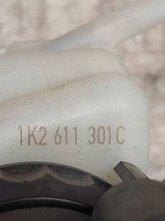 Skoda OE 1K2611301C Reservatório de fluido de freio image 4