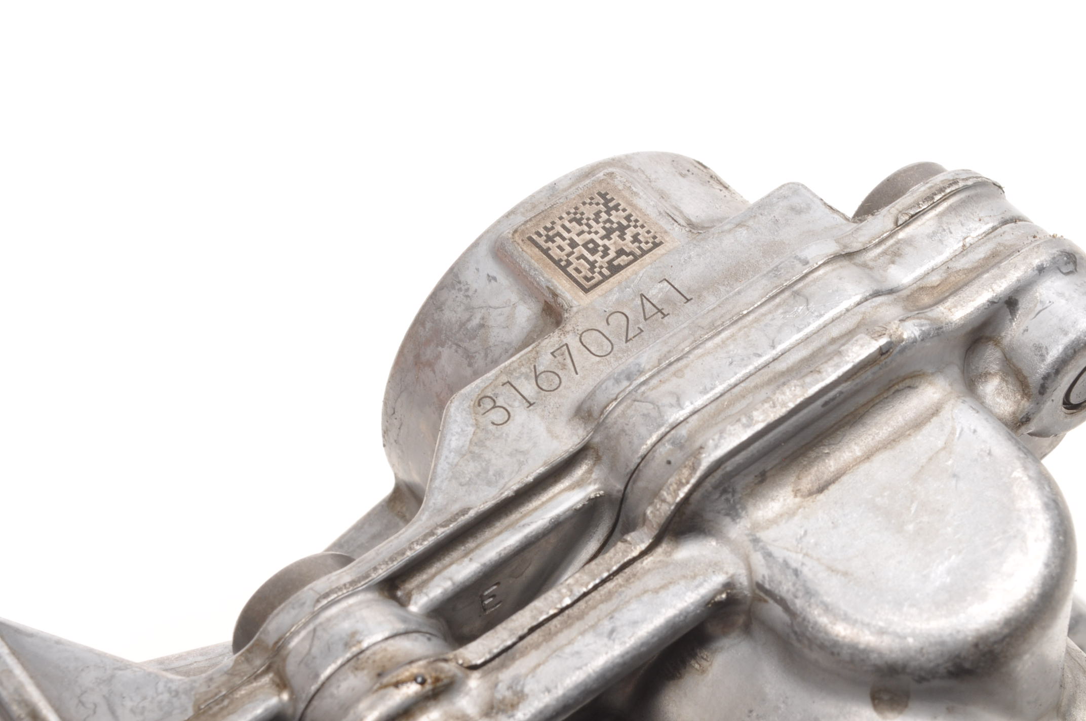Pompe à huile d'occasion OEM 31670241 pour Volvo D3 D4 D5 image 3