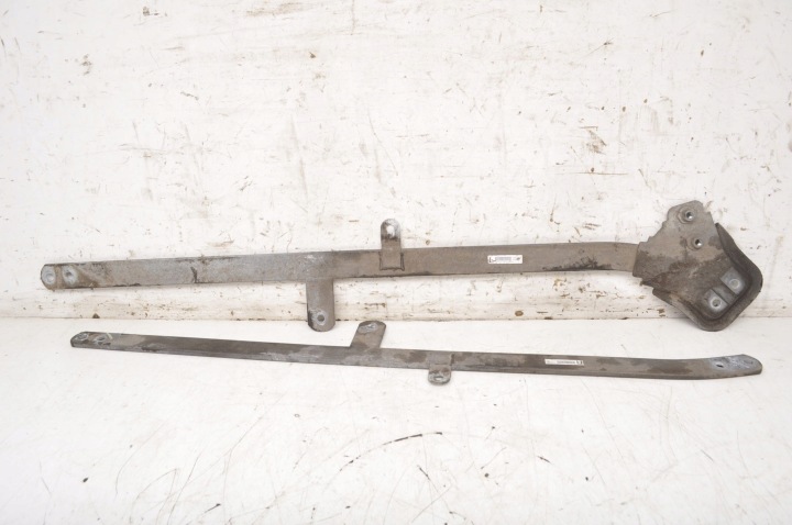 BMW G29 taka poikittaisohjain vasen oikea setti 7423307 7423308