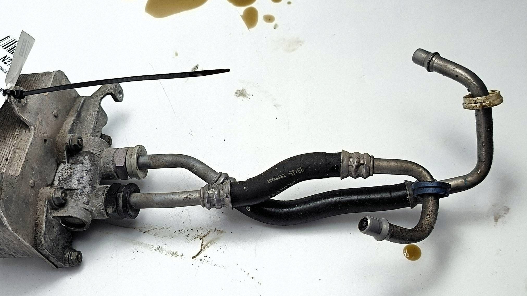 Refroidisseur d'huile Mercedes-Benz OE A7255000800 image 3