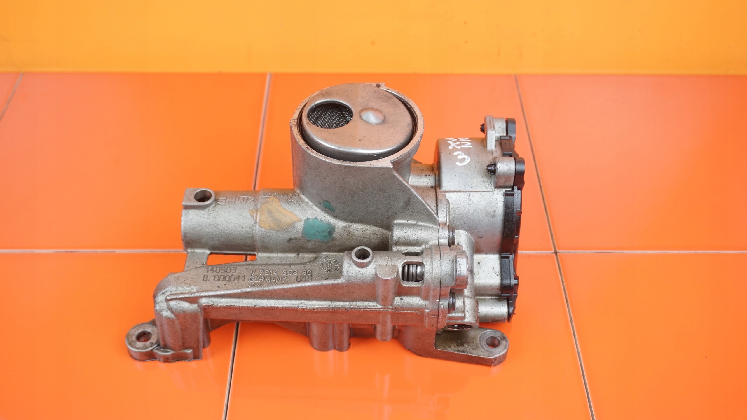 Peugeot Oljepump V761435880 för 308 Mini 1.6 VTi image 4