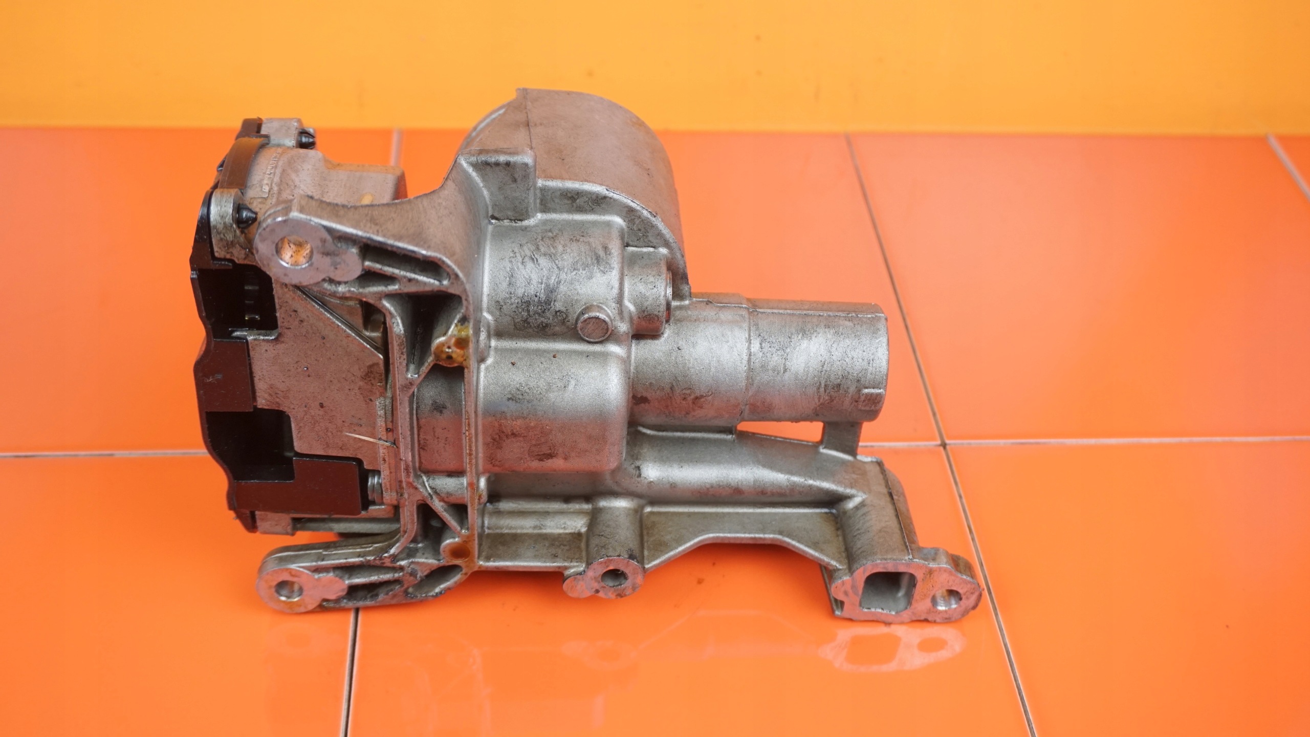 Peugeot Oljepump V761435880 för 308 Mini 1.6 VTi image 6