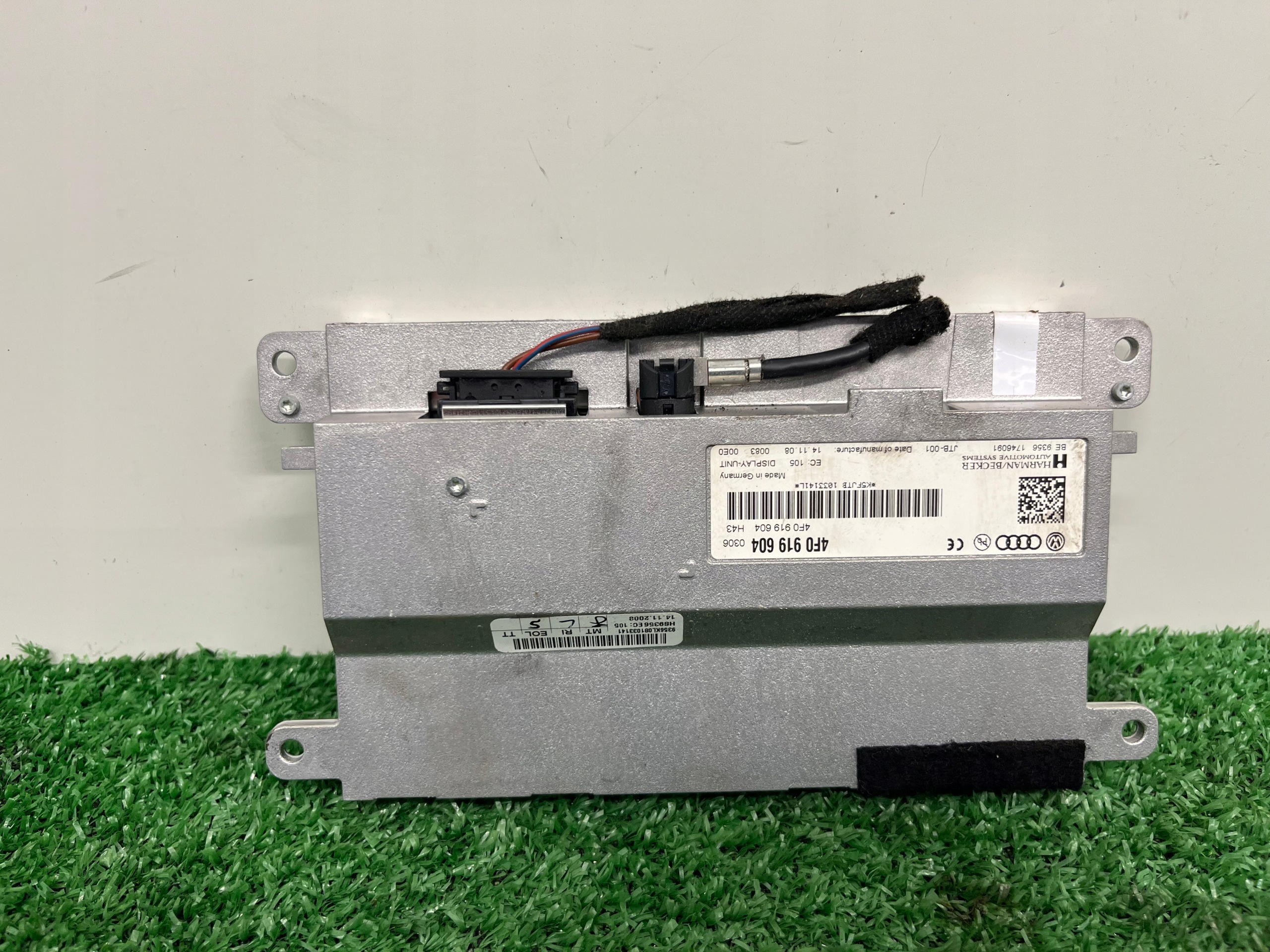 Audi A6 C6 Näyttö OEM 4F0919604 Käytetty 2008-2011
